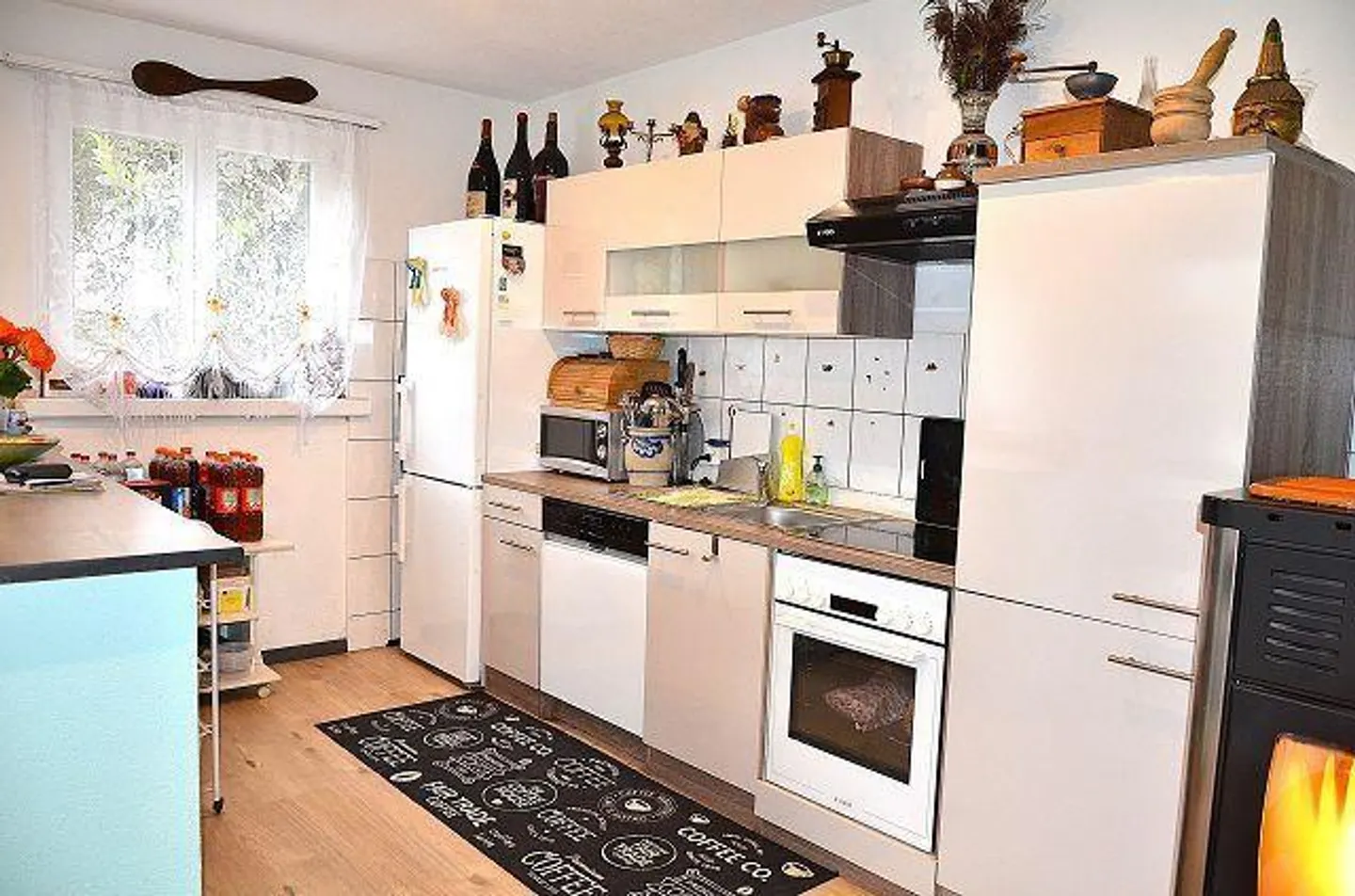 2-family house with large plot in a quiet, sunny location with a view... - Photo 8 of 49