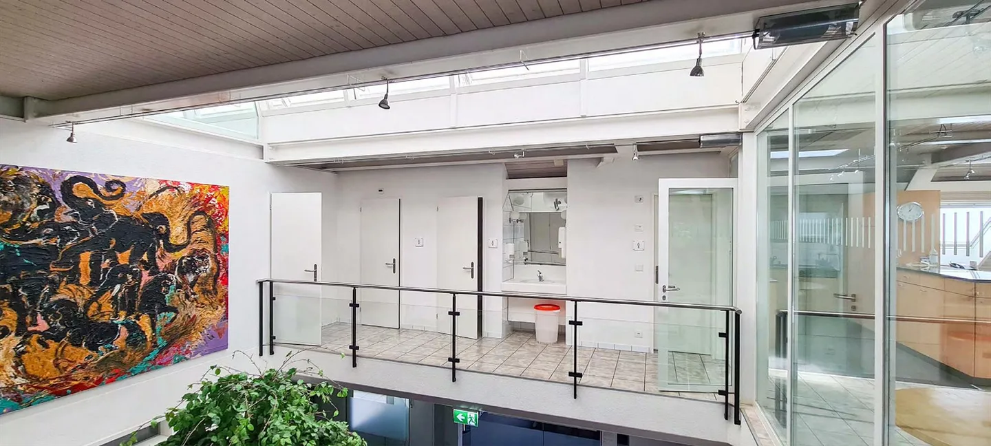 Spazi per uffici versatili presso la stazione ferroviaria di Rapperswil - Foto 9 di 13