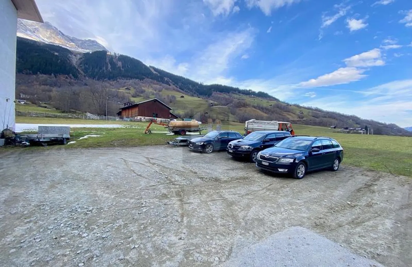 SALLE D'ÉQUITATION EN CO-PROPRIÉTÉ - Photo 5 sur 6