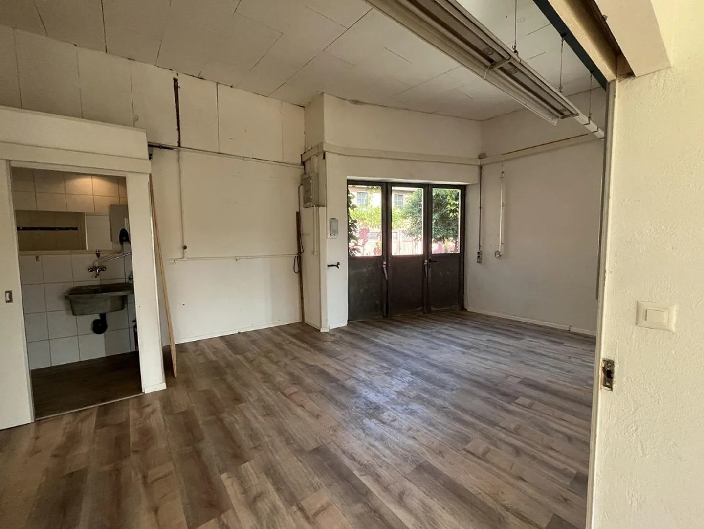 Propriété commerciale polyvalente - à 150 m de la gare - Photo 8 sur 12