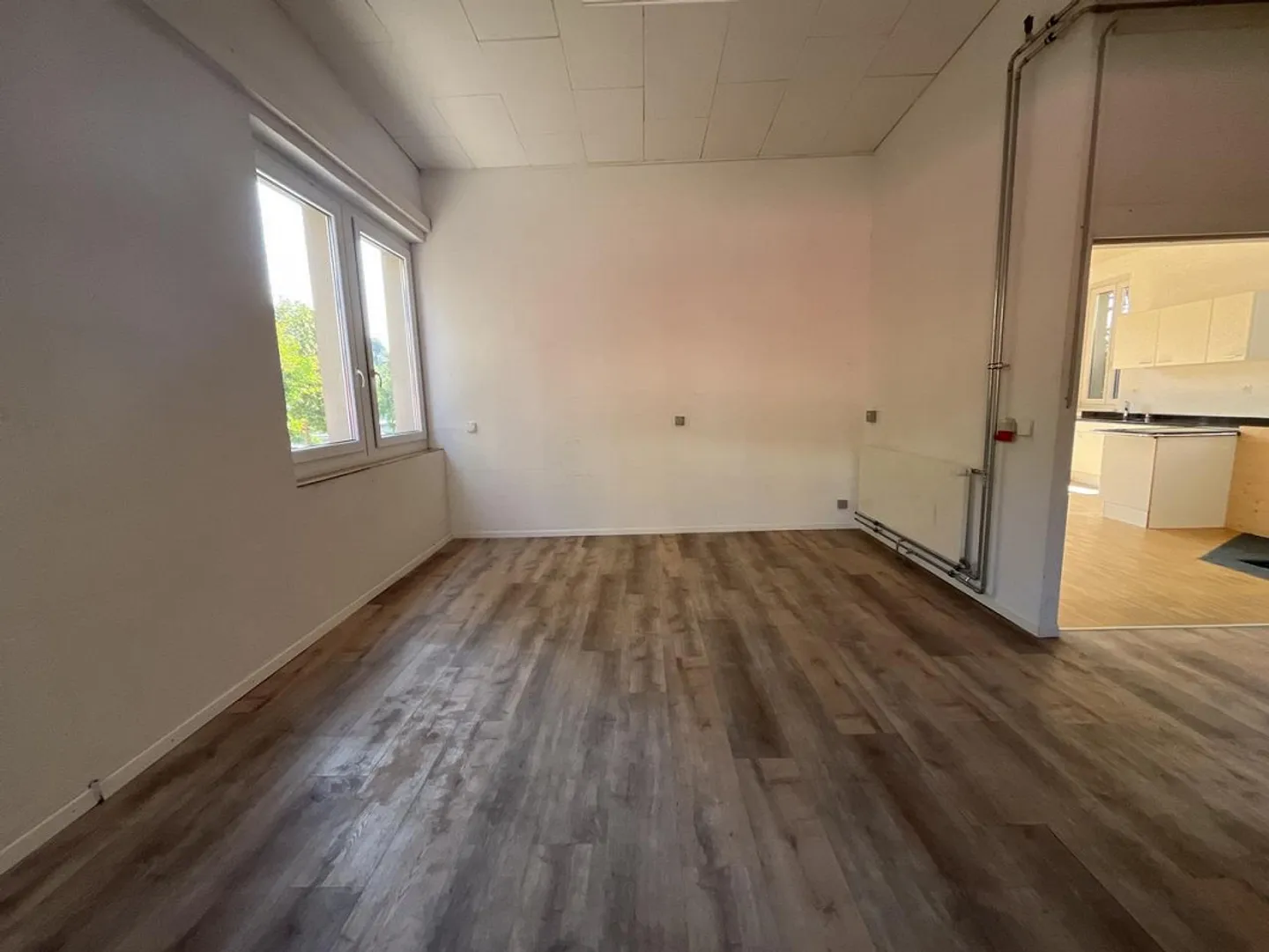 Propriété commerciale polyvalente - à 150 m de la gare - Photo 11 sur 12