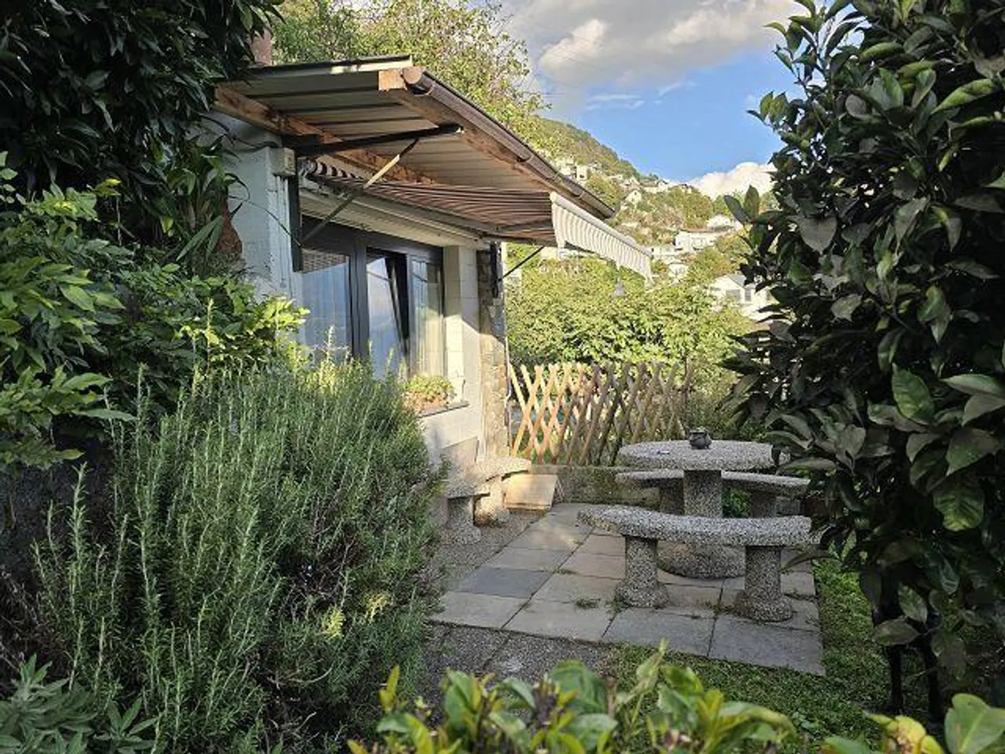 2-family house with large plot in a quiet, sunny location with a view... - Photo 23 of 49