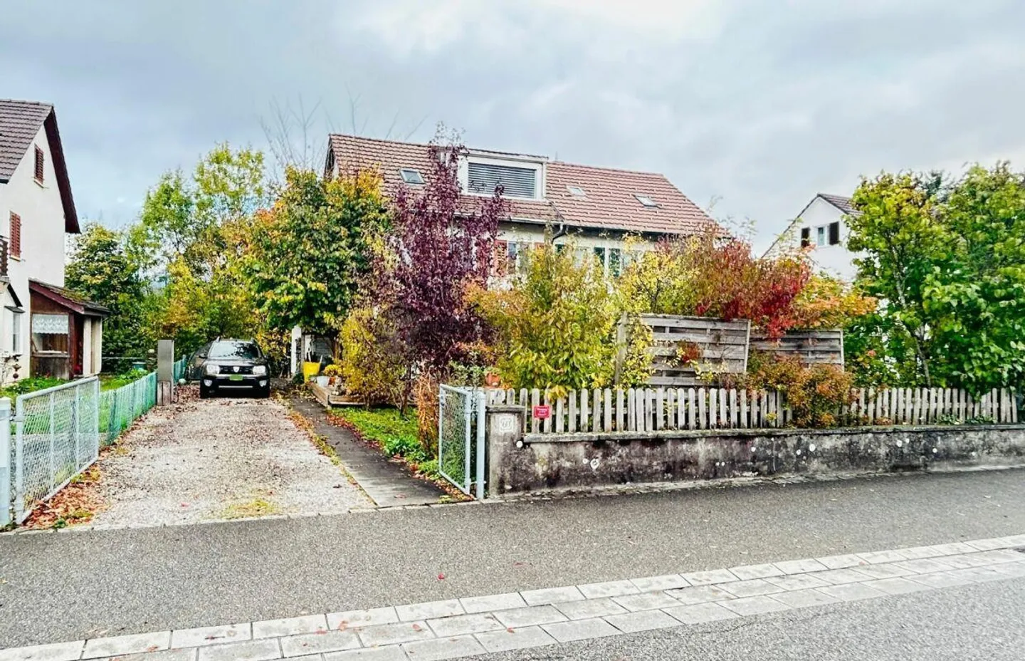 Charmantes Doppeleinfamilienhaus mit gemütlichem Garten in Olten - Foto 1 von 1