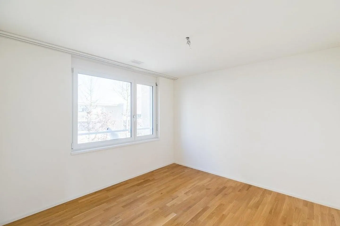 RENT WITHOUT DEPOSIT - 3.5 Room Apartment with a View of the Castle - Photo 6 of 9