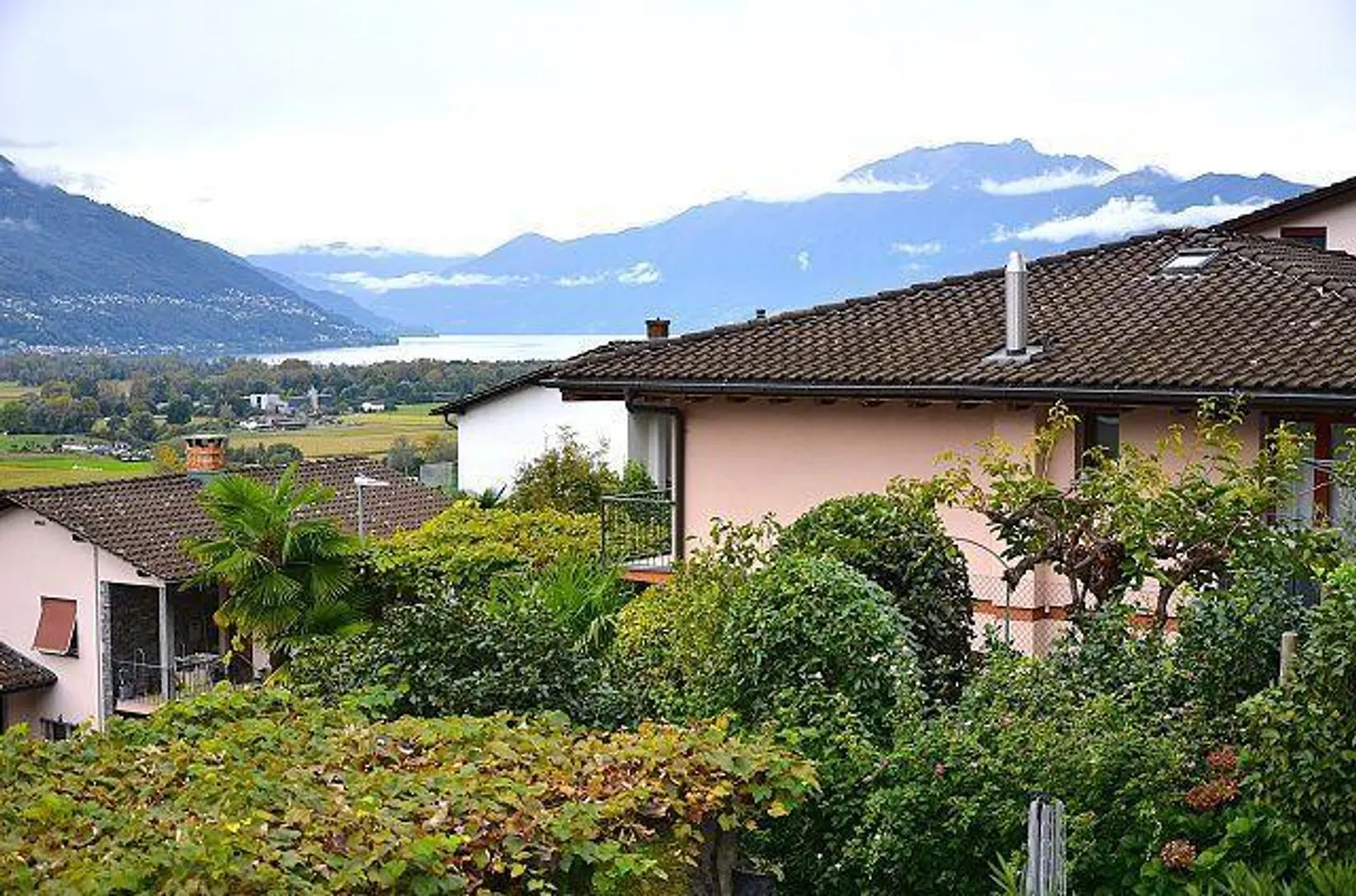2-family house with large plot in a quiet, sunny location with a view... - Photo 36 of 49