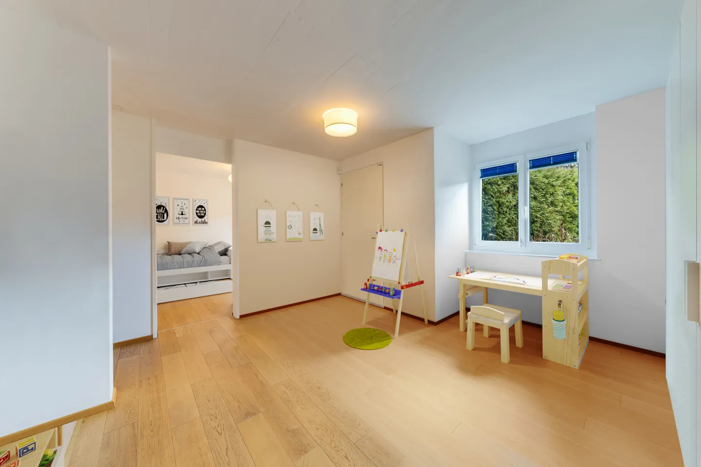 Geräumiges Familienhaus mit Pool - Foto 9 von 11