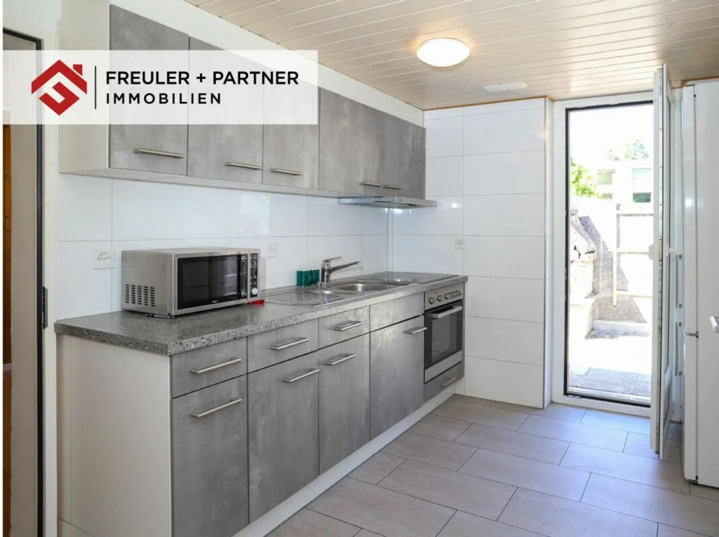 3.5 room apartment with private terrace / also as a holiday apartment - Photo 1 of 8