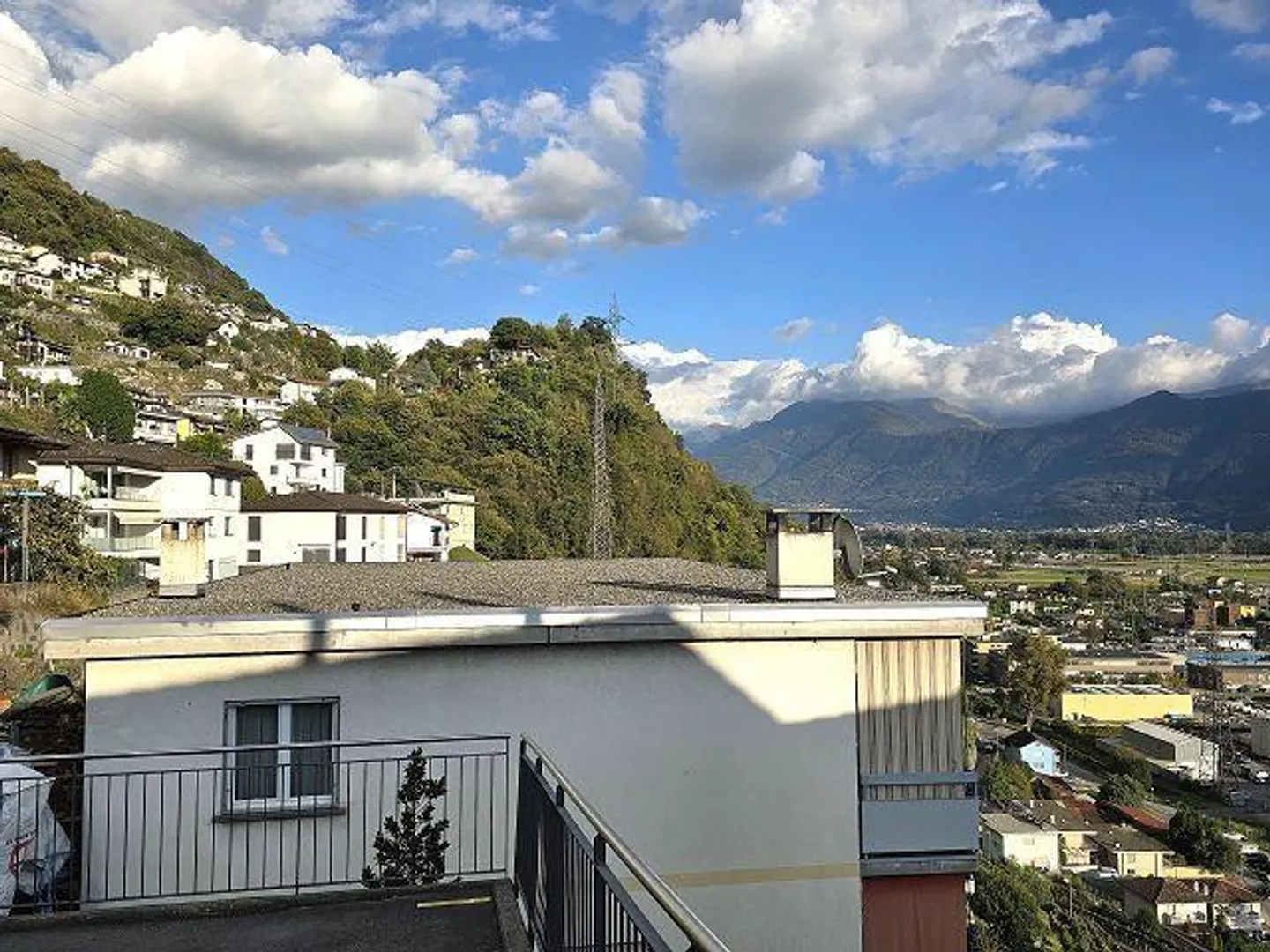 2-family house with large plot in a quiet, sunny location with a view... - Photo 39 of 49