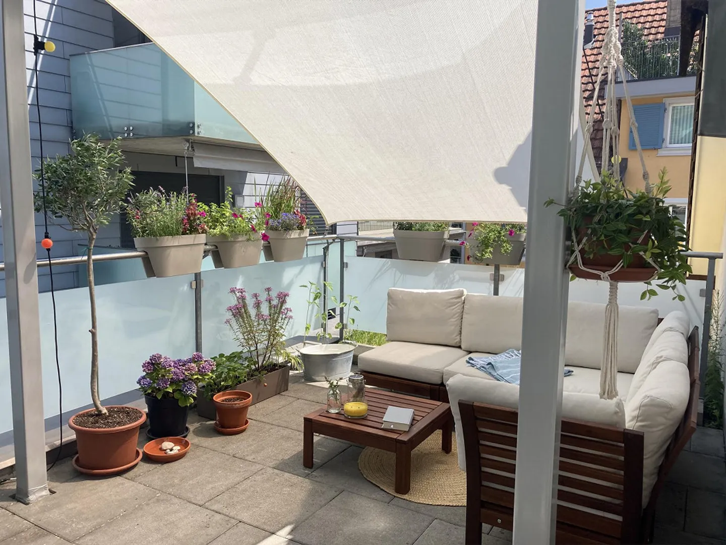 Bijou au bord du lac de Zurich - Appartement 3.5 pièces - Photo 11 sur 12