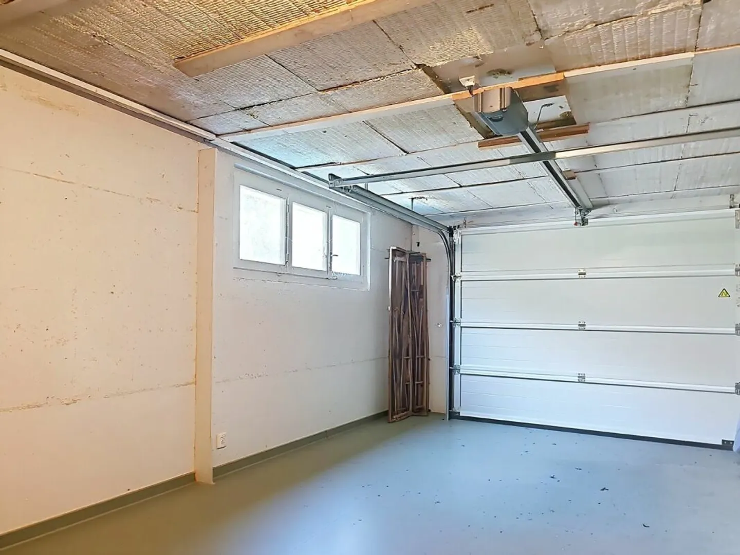 Renovierungsbedürftige Villa in Güinsberg - Foto 12 von 13