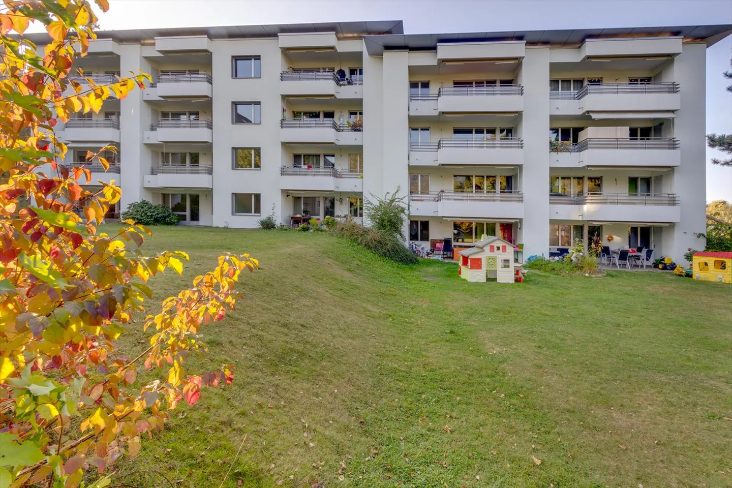 schöne, sonnige Wohnung in kinderfreundlicher Umgebung - Foto 2 von 12