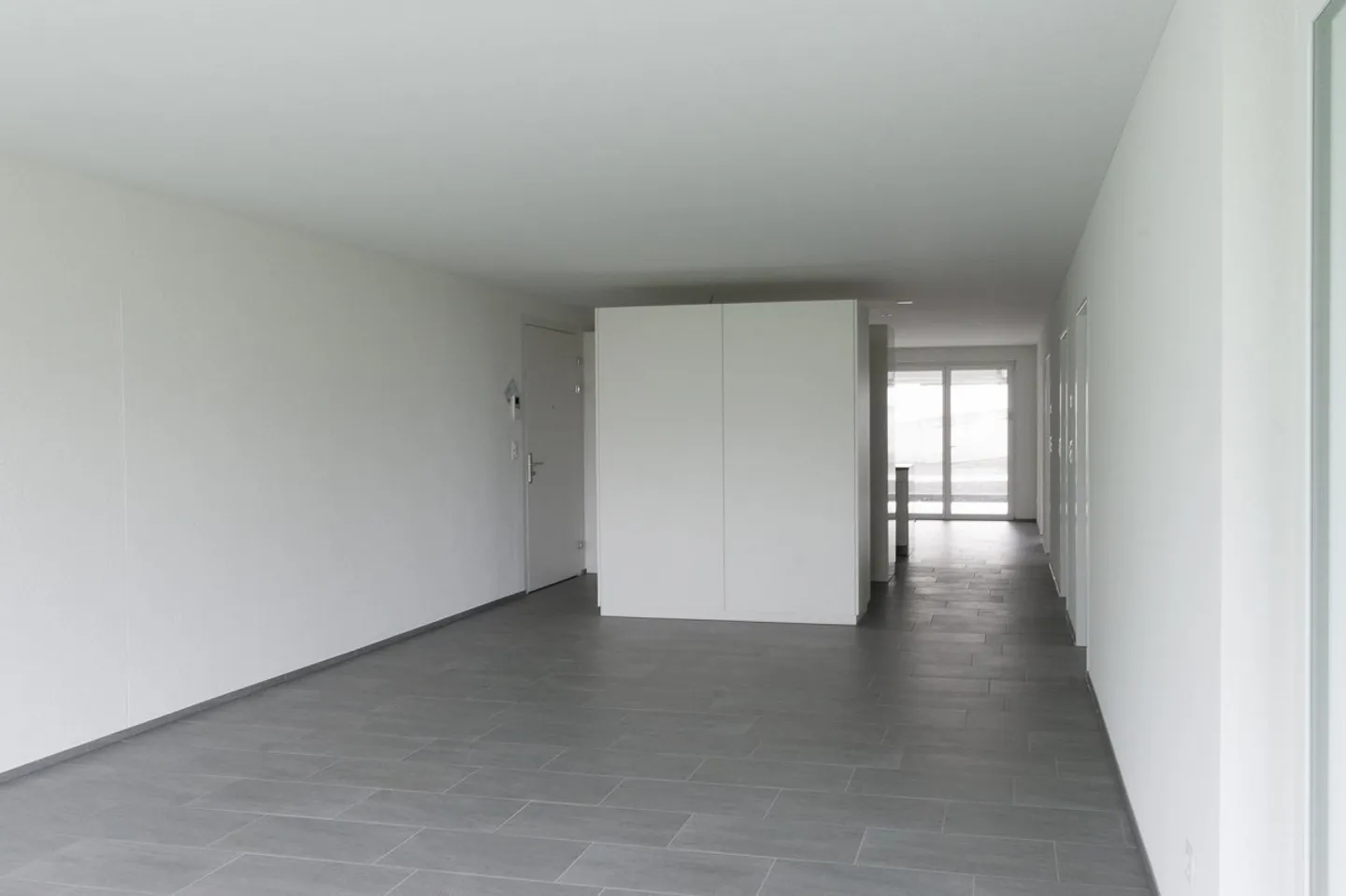 Modernes Erdgeschoss-Apartment - Foto 2 von 9