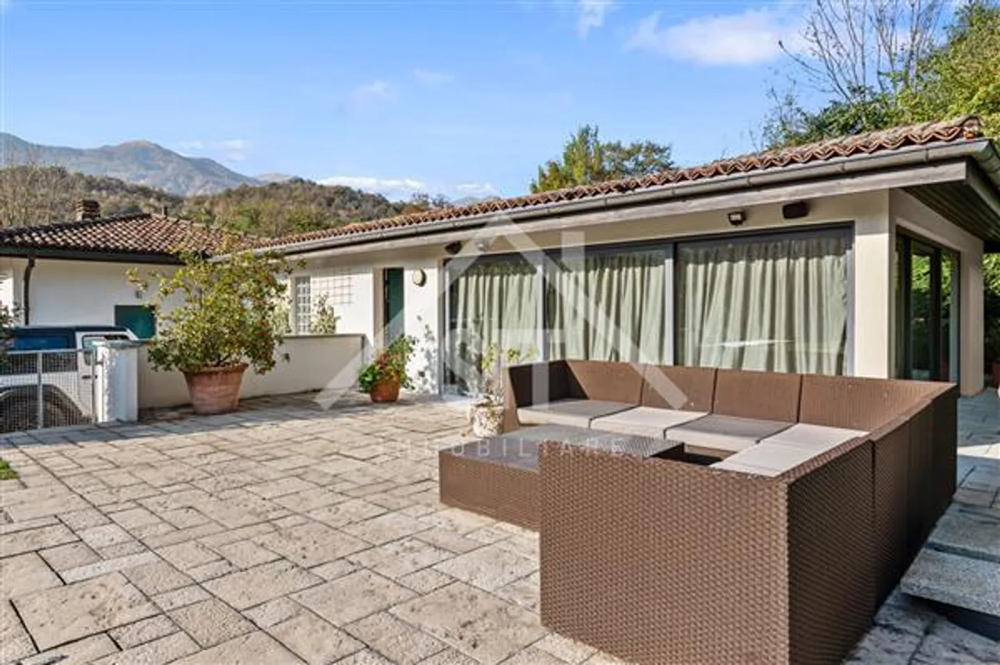 Elegante Villa mit Pool in Origlio - Foto 3 von 13