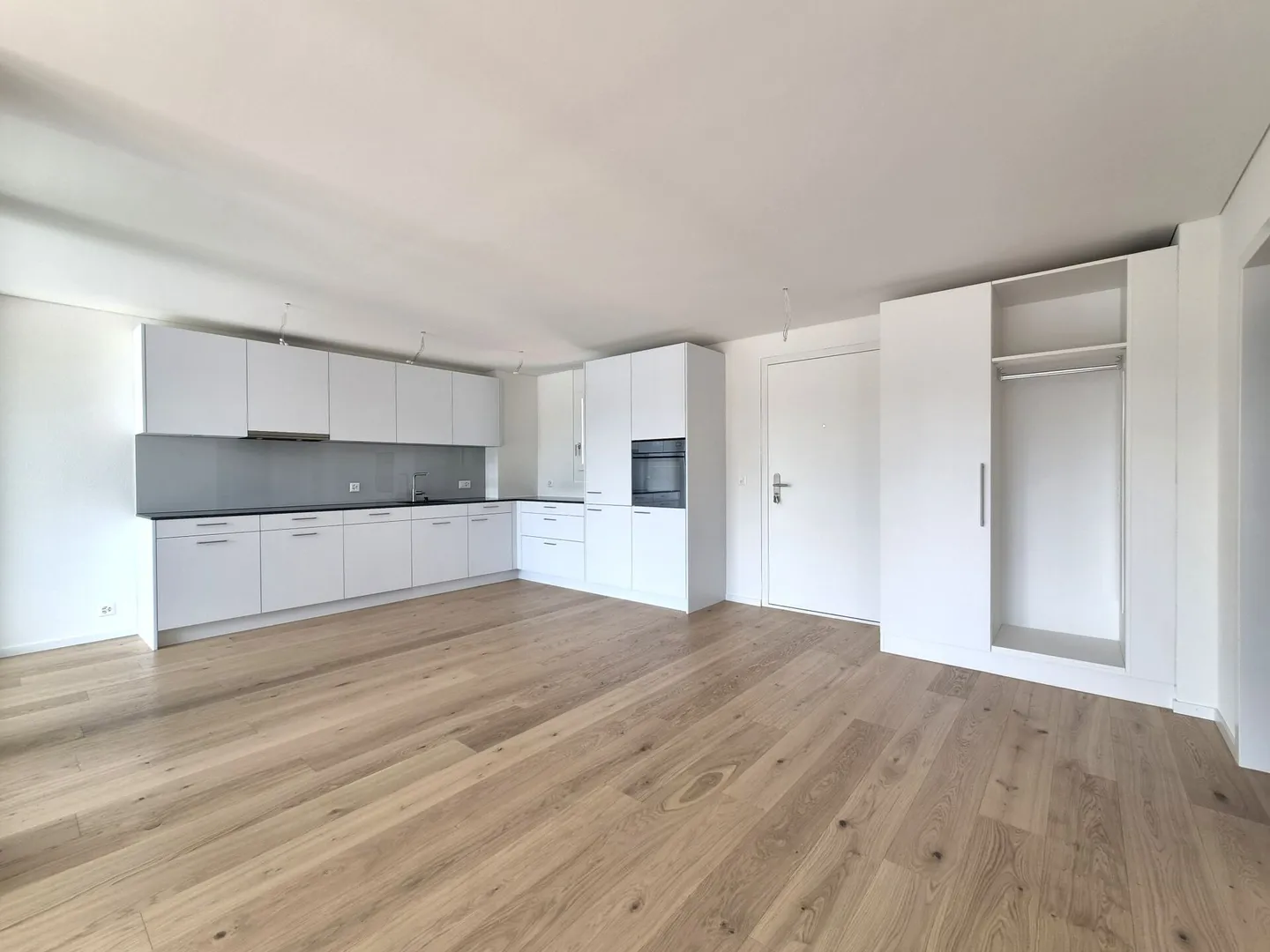 First rental - modern and urban 2.5-room apartment in Brugg - Photo 2 of 6