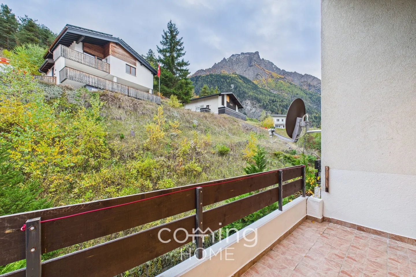 Appartamento ristrutturato di 2,5 locali a Ried-Brig con vista panoramica sulle Alpi - Foto 2 di 13