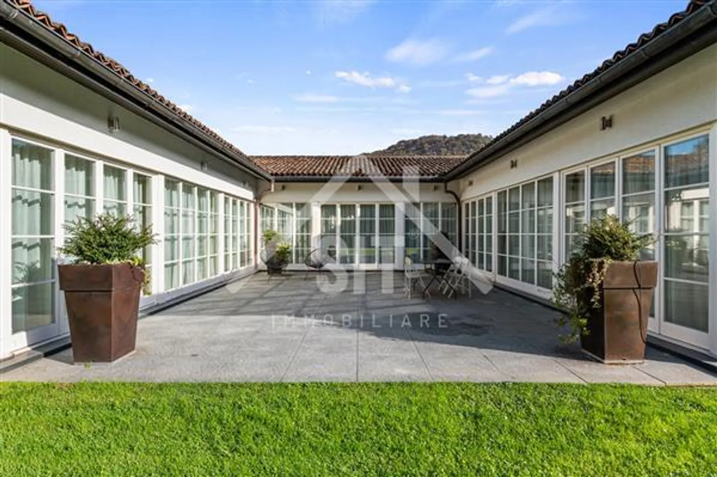 Elegante Villa mit Pool in Origlio - Foto 5 von 13