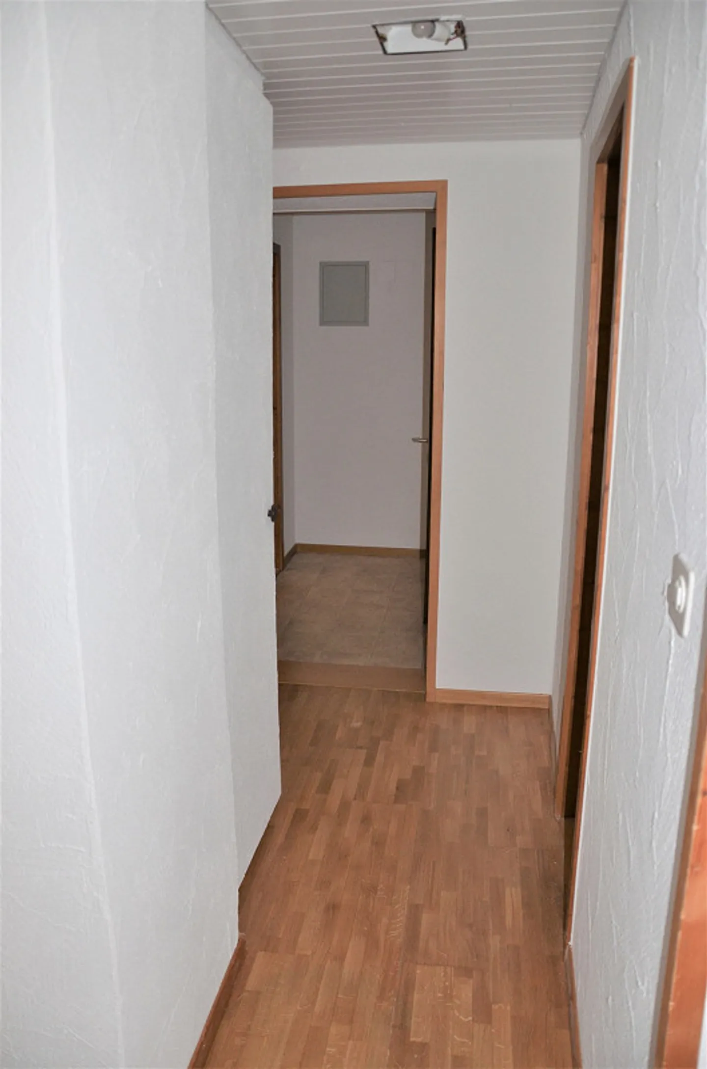 Bright 2.5-room apartment in the heart of the city - Photo 9 of 10