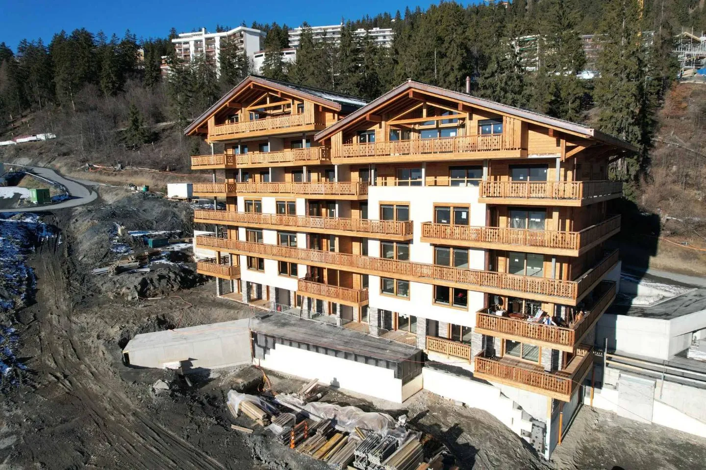 VERY RARE - MAGNIFICENT PENTHOUSE WITH PANORAMIC VIEW - NEW - Photo 13 of 13