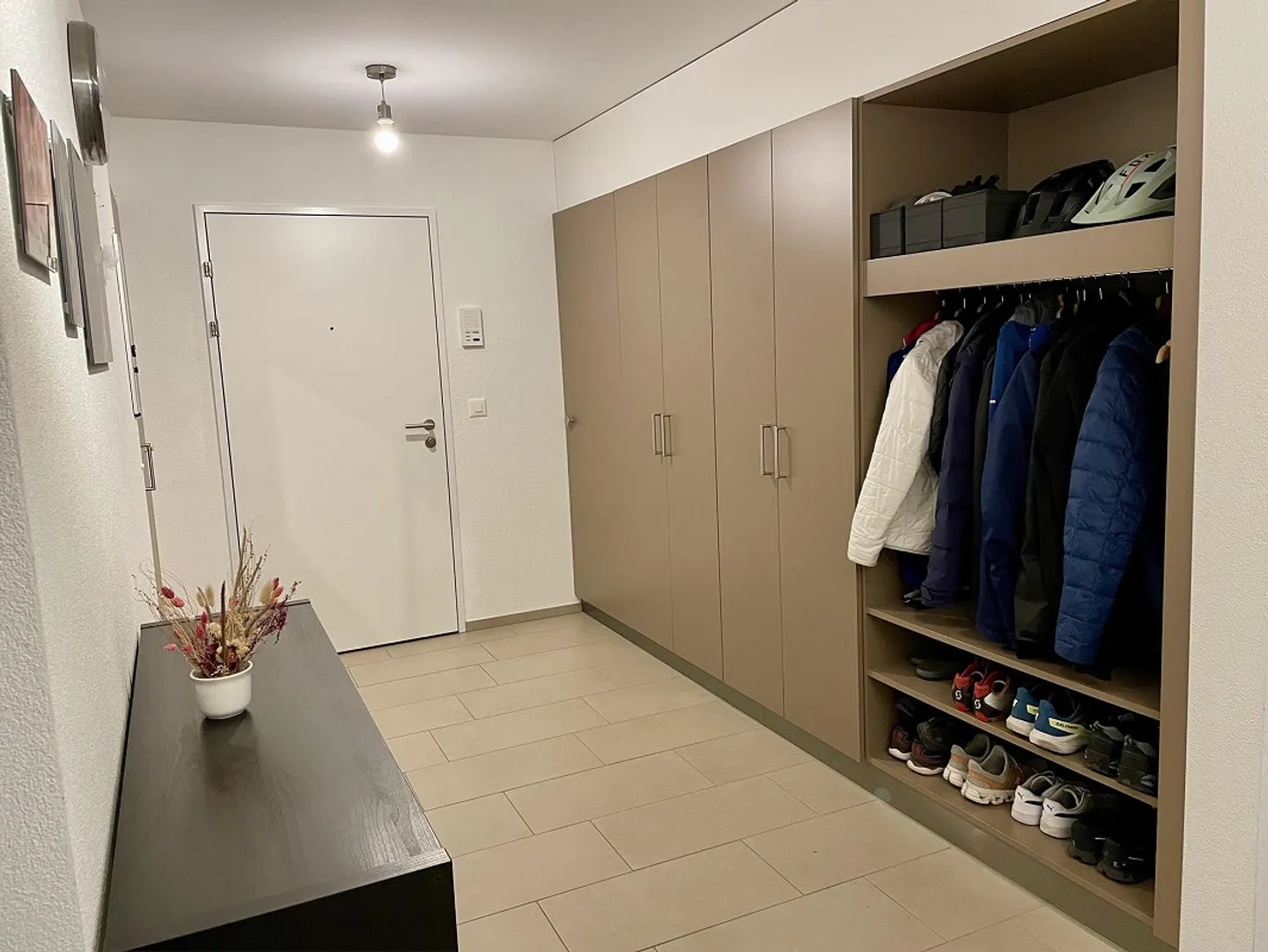 Modern 3.5-room apartment in a quiet location from June 1, 2026 - Photo 3 of 9