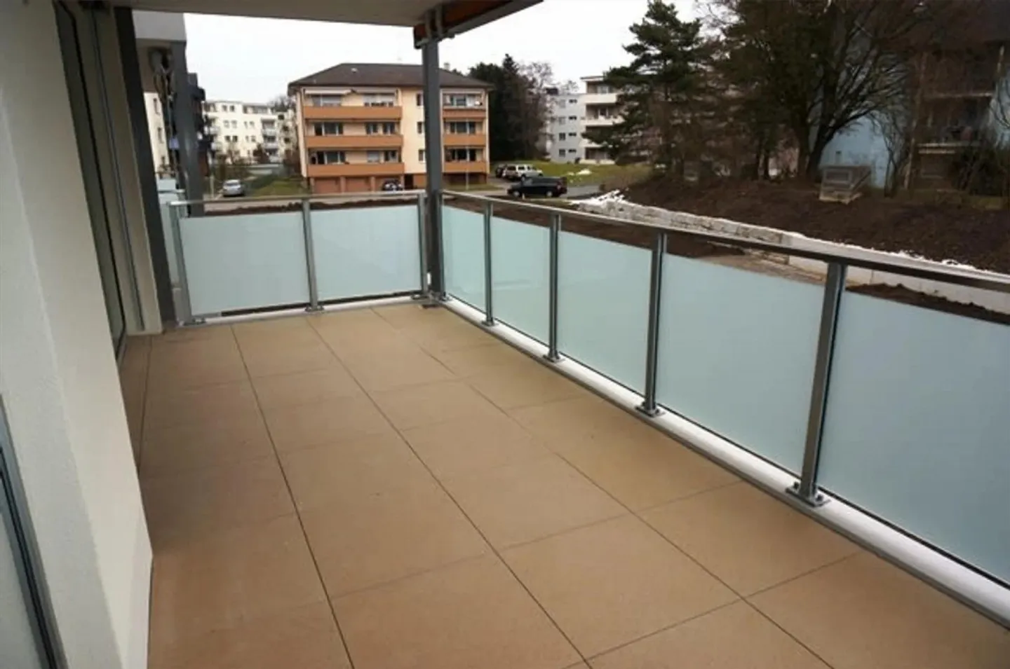 Modern 3.5-room apartment in a quiet location from June 1, 2026 - Photo 8 of 9