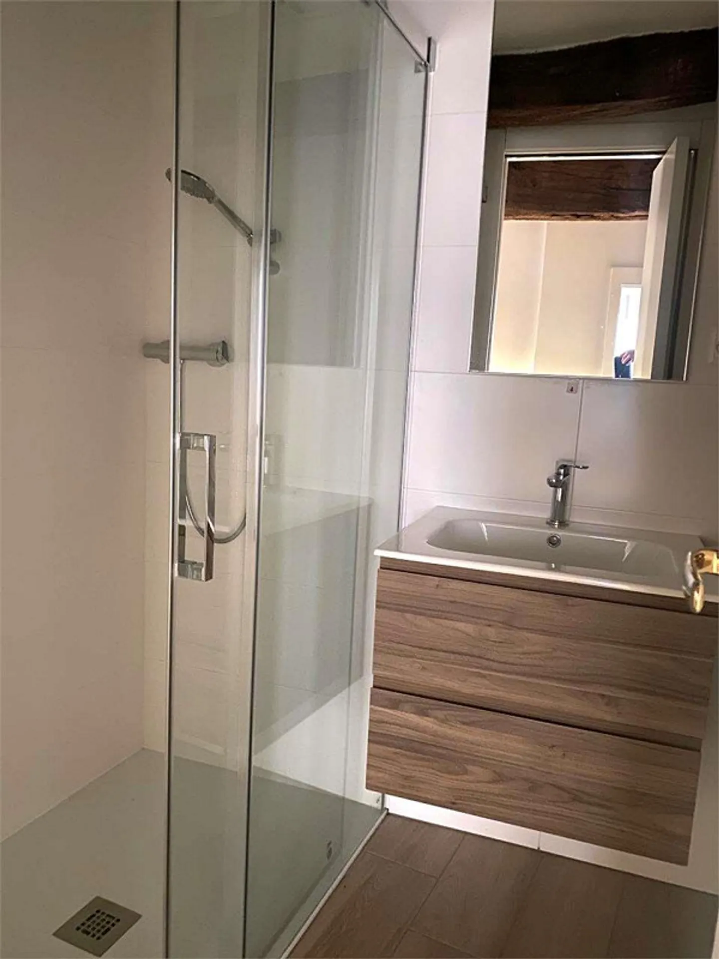Charakteristische Origlio 3,5-Zimmer-Wohnung mit Innenhof - Foto 11 von 13