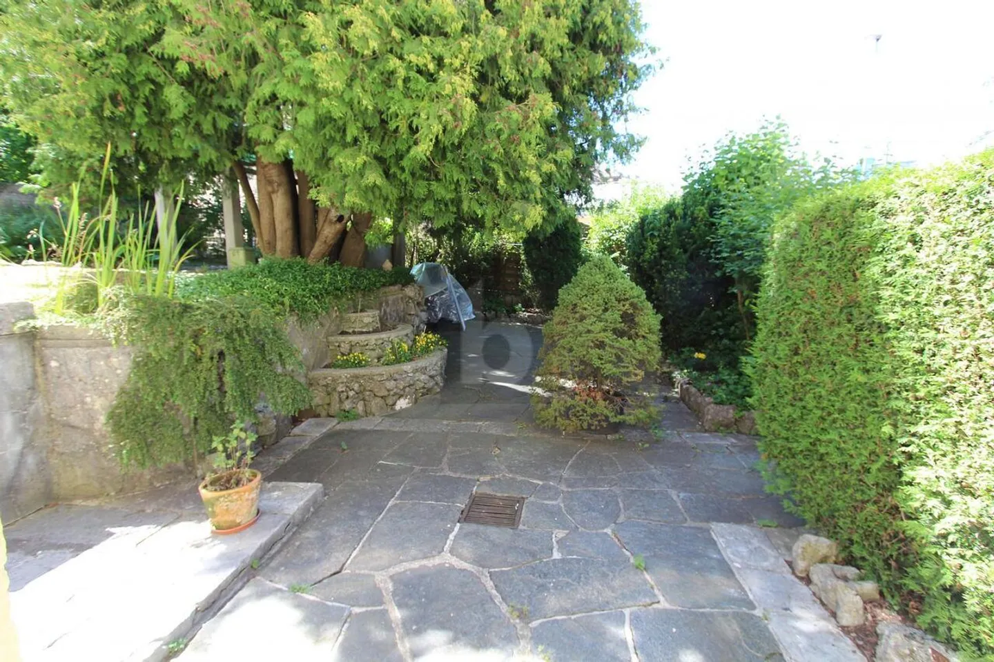 Appartement Charmant avec Terrasse - Photo 1 sur 6