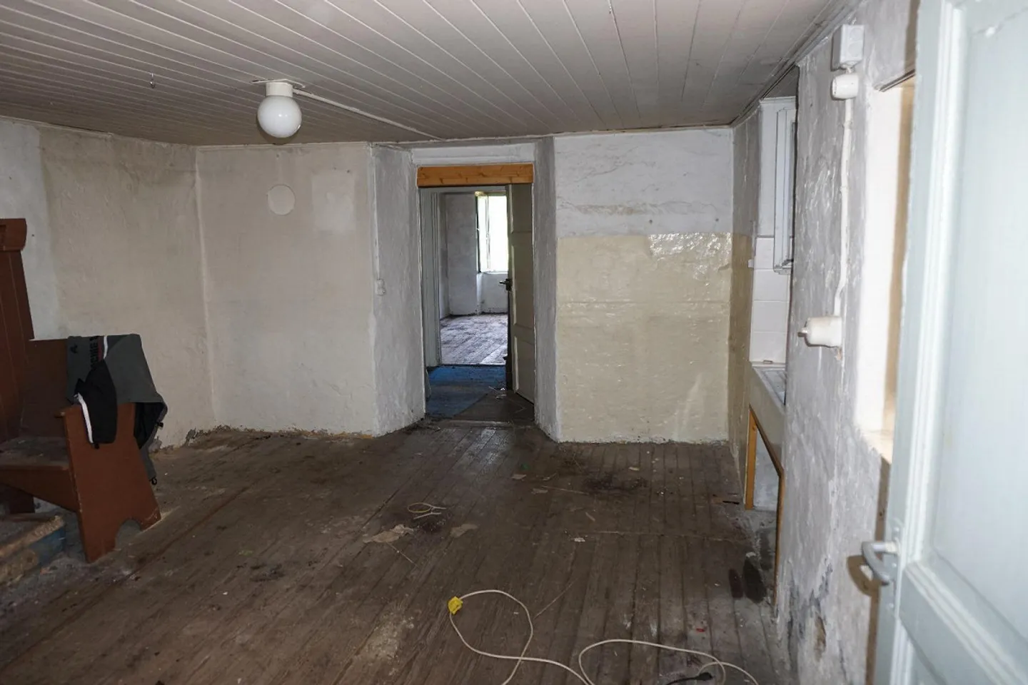Casa Ticinese di 5 1/2 locali da ristrutturare molto soleggiata e tranquilla - Foto 3 di 18