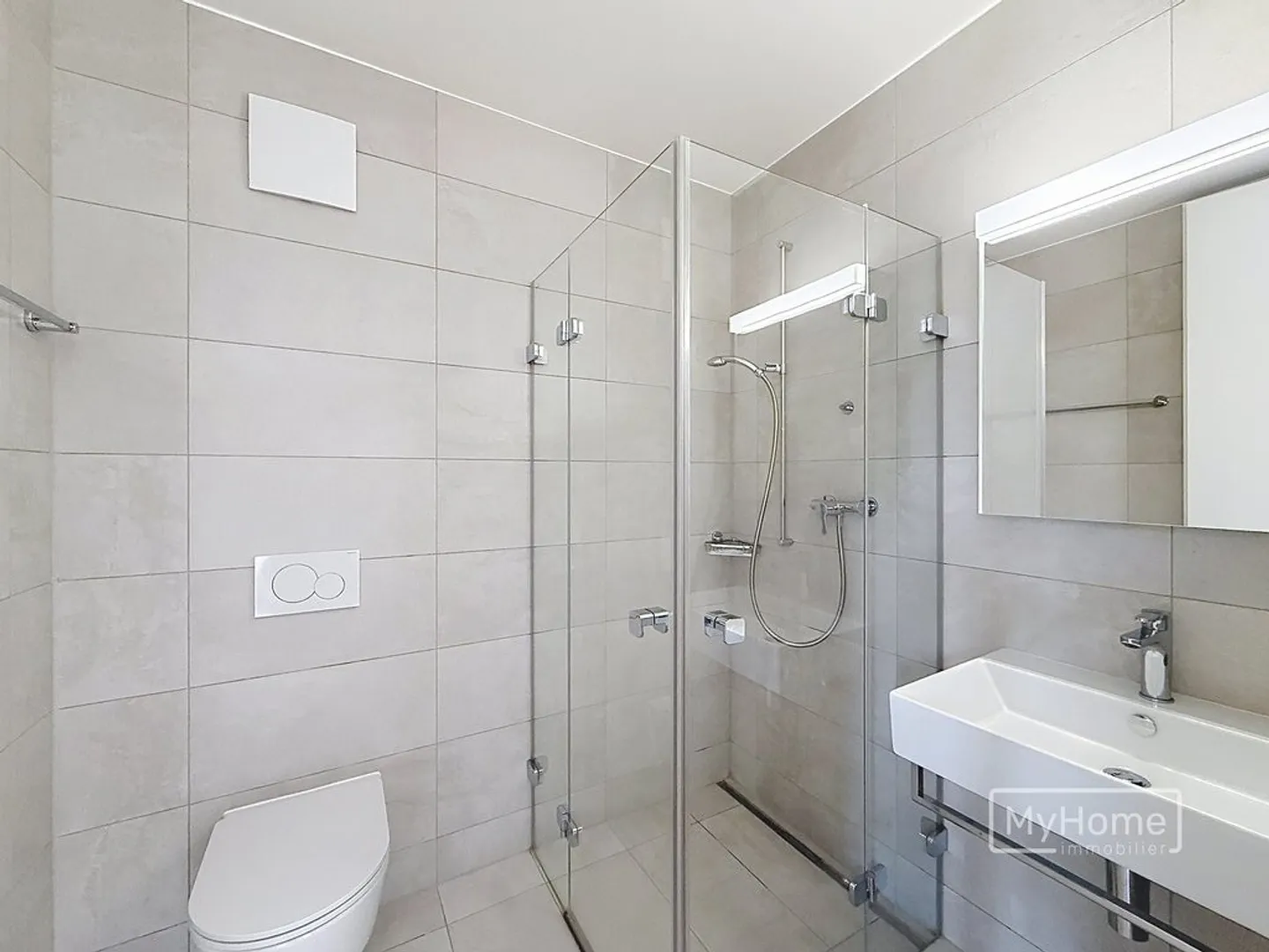 To seize! Beautiful penthouse apartment with 360 terrace for rent - Photo 3 of 11