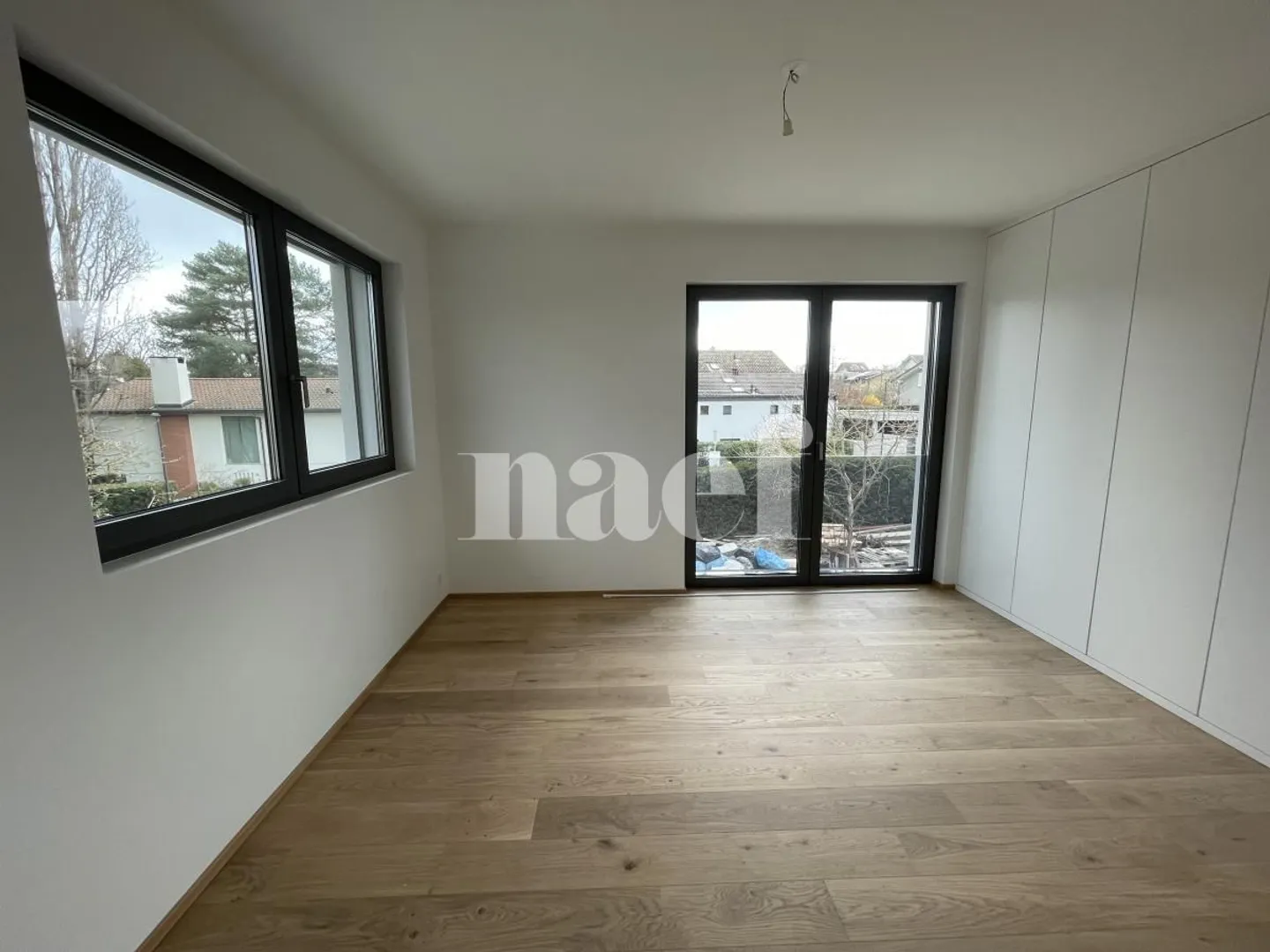 Magnificent villa with 5 rooms, terrace and garden, new - Photo 5 of 13