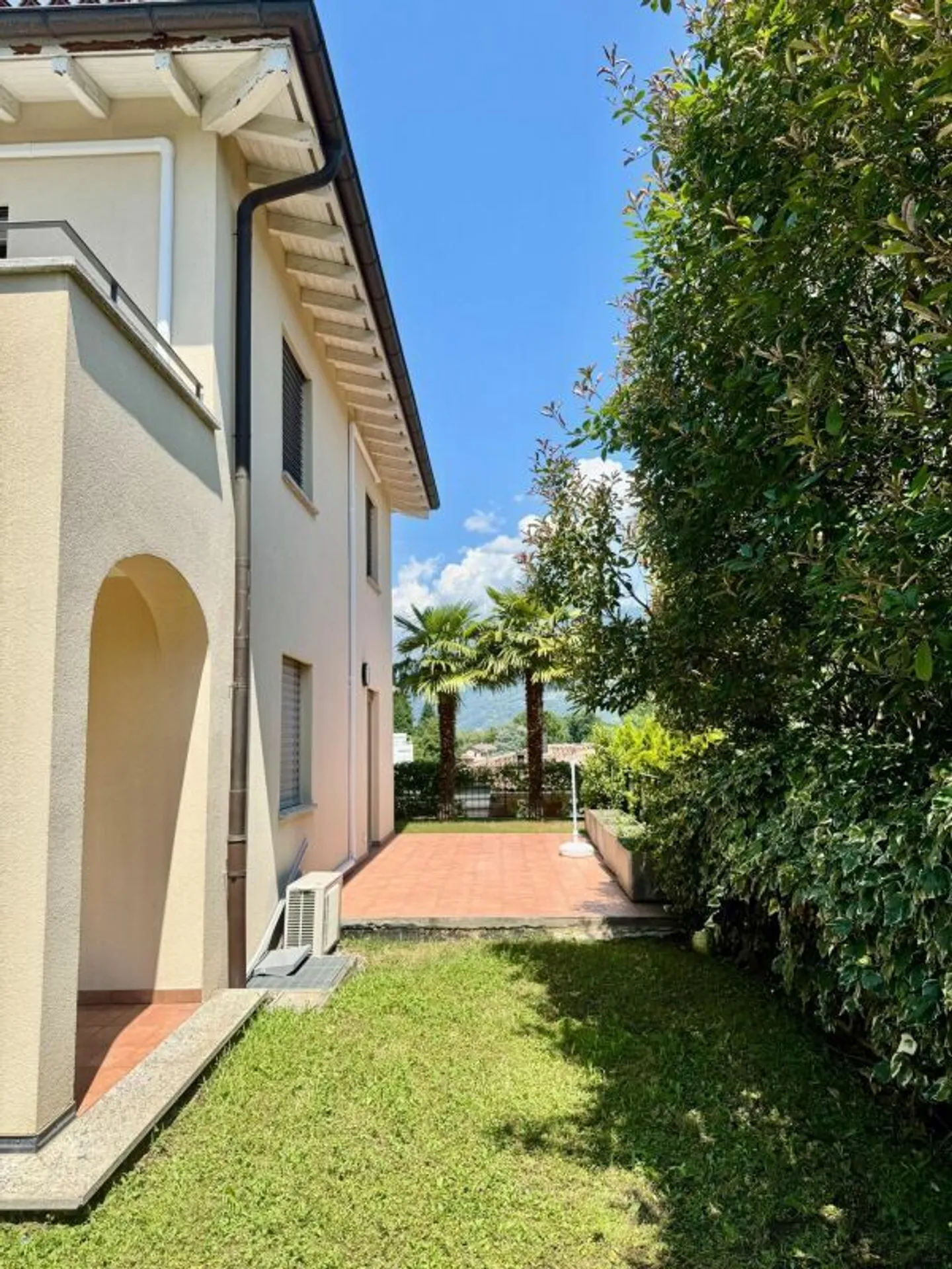 Gentilino | Villa 5.5 Lokale | Erstwohnsitz und Zweitwohnsitz - Foto 1 von 20