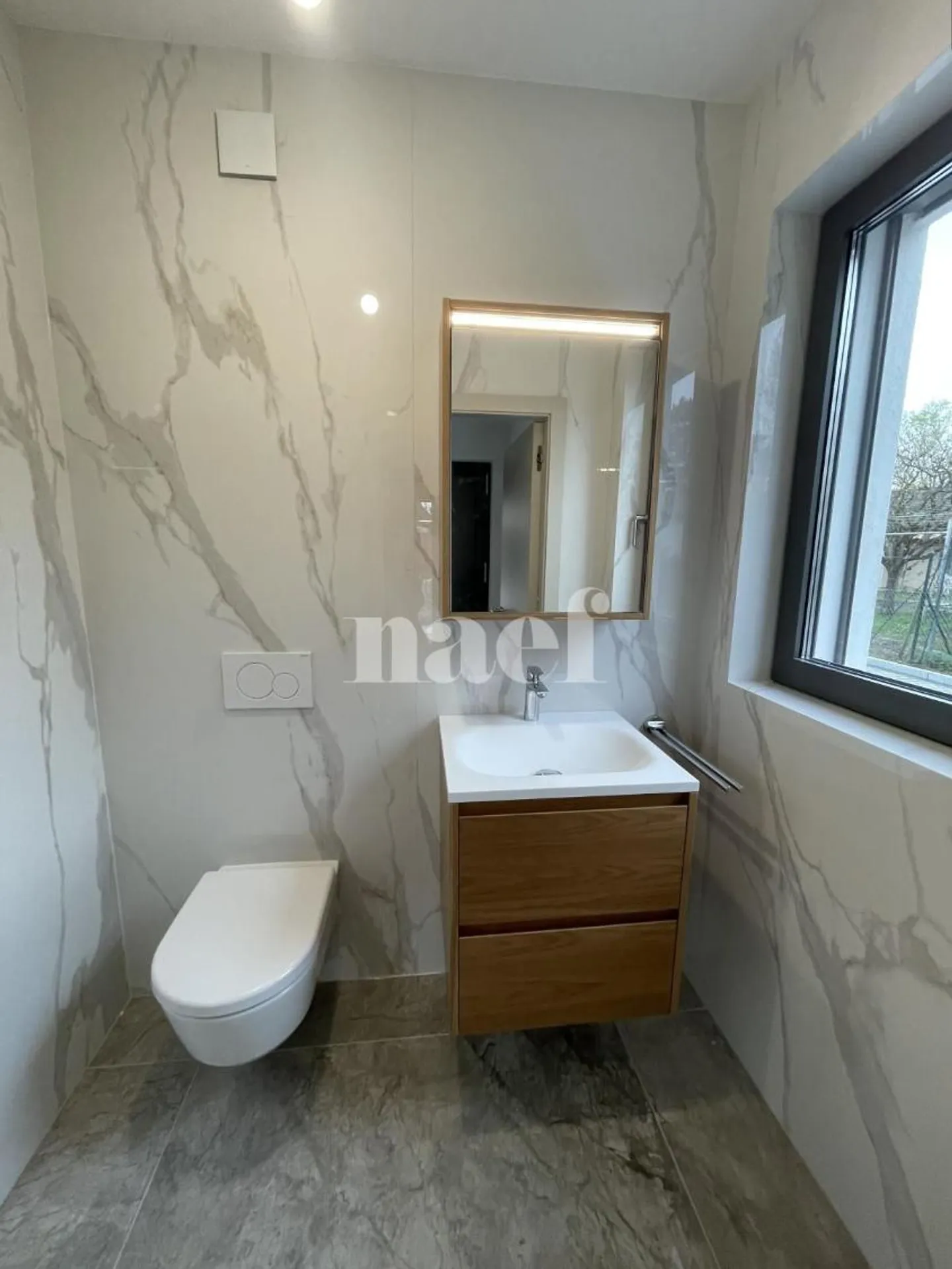 Magnificent villa with 5 rooms, terrace and garden, new - Photo 8 of 13