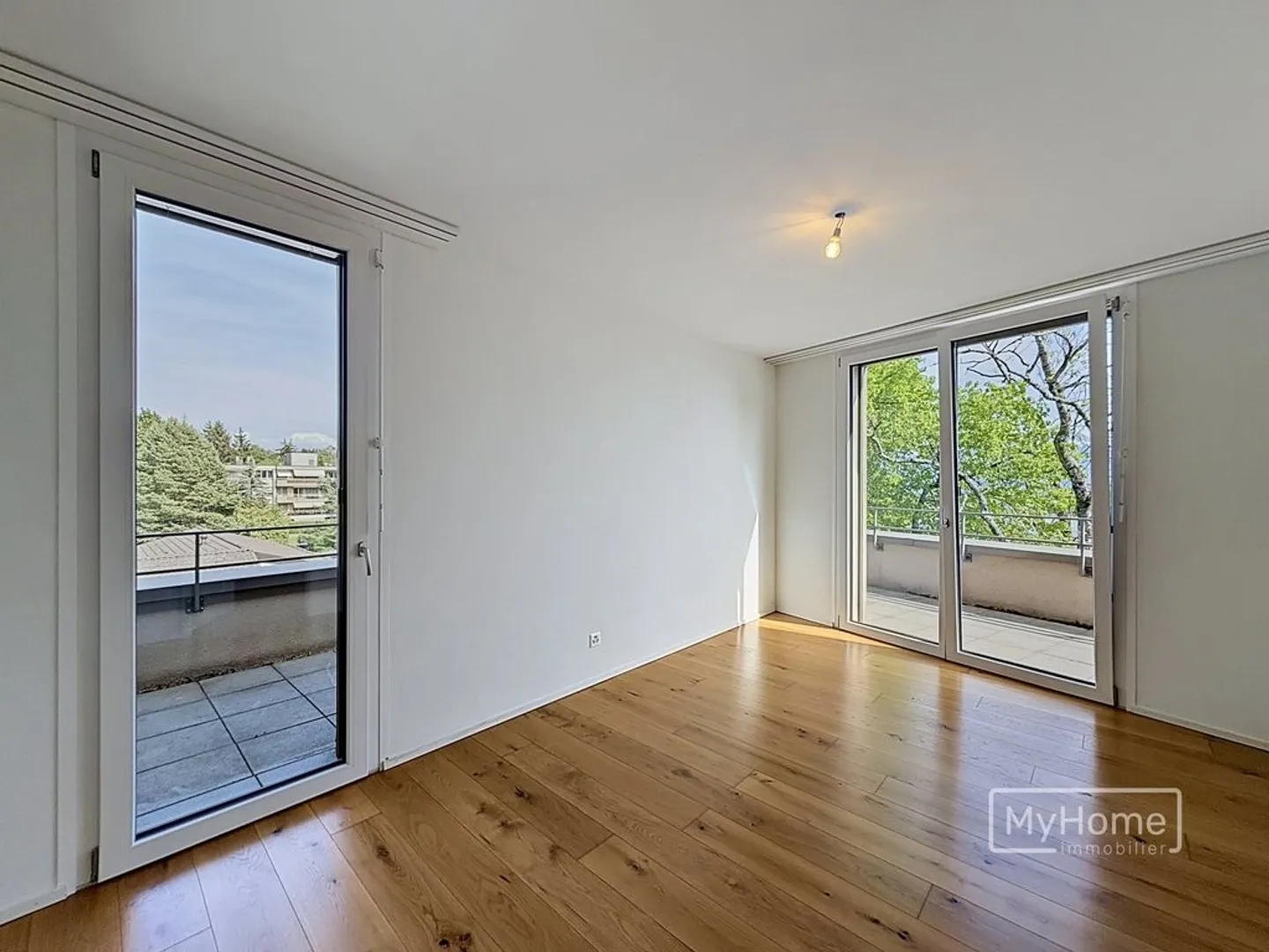 To seize! Beautiful penthouse apartment with 360 terrace for rent - Photo 7 of 11