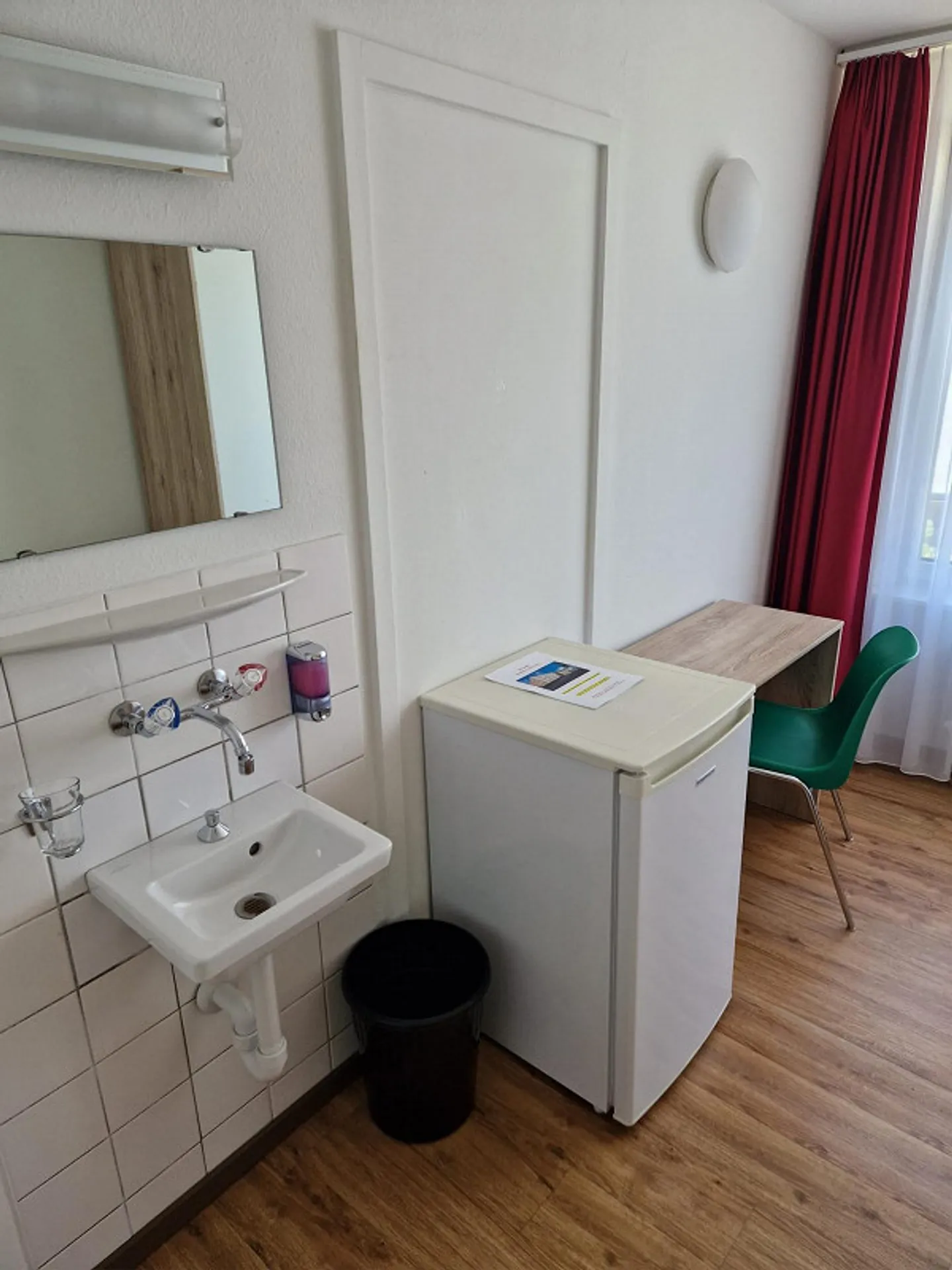 Möblierte Zimmer mit Hotelservice - Foto 2 von 11