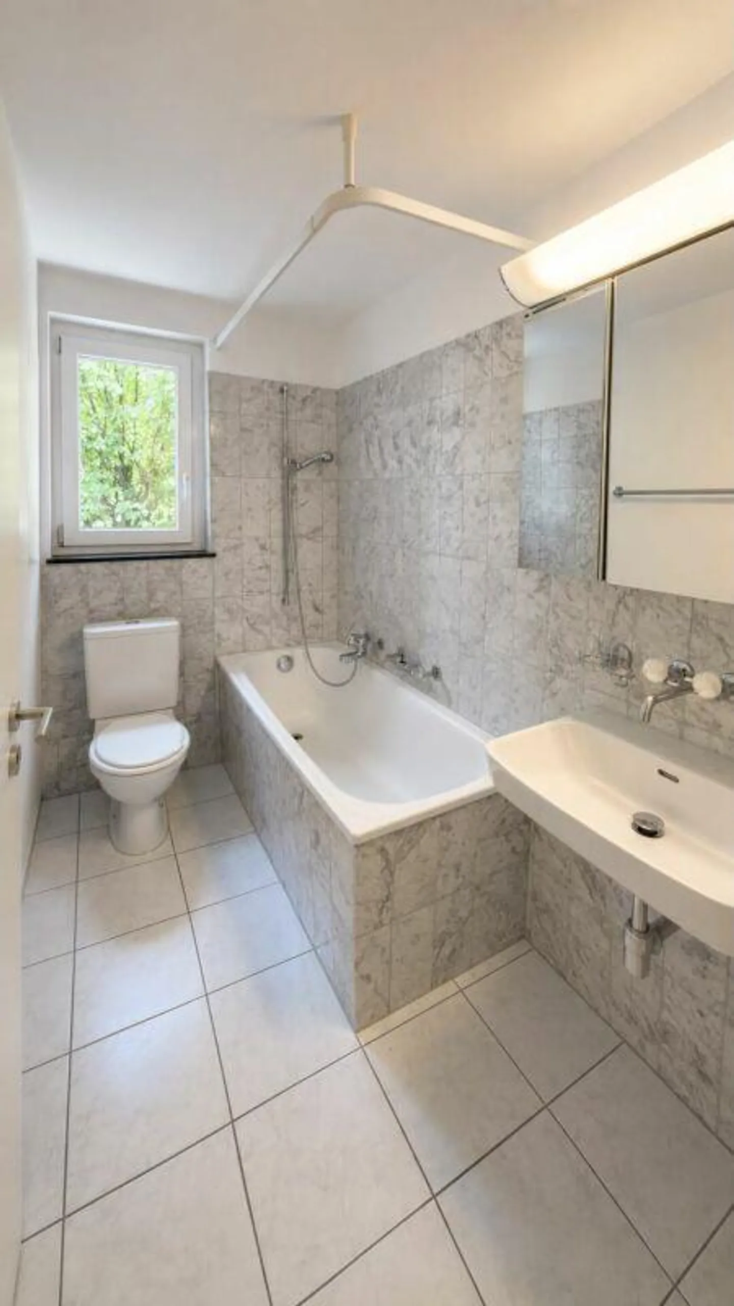 Bel appartement de 4,5 pièces - Photo 7 sur 9