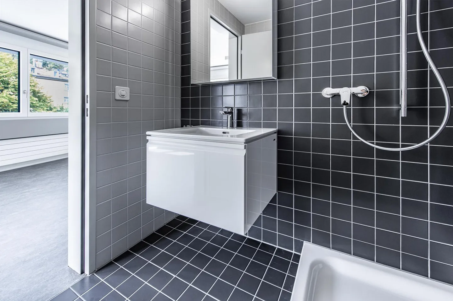 Appartamento moderno con 1 camera da letto in affitto - Foto 4 di 8