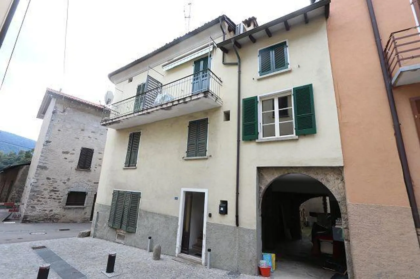 parte di casa di 3 locali con balcone nel nucleo - Foto 1 di 19
