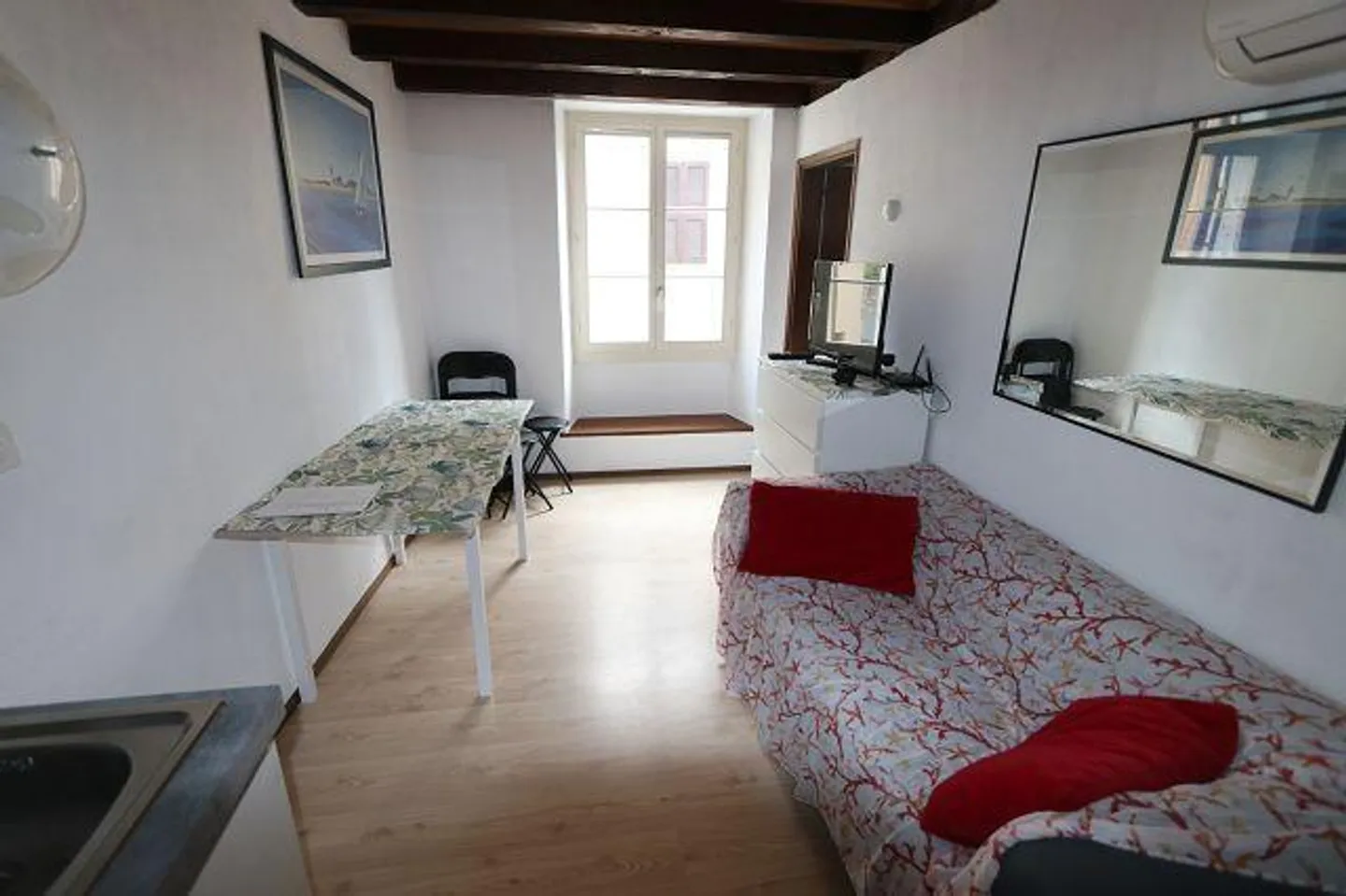 parte di casa di 3 locali con balcone nel nucleo - Foto 3 di 19