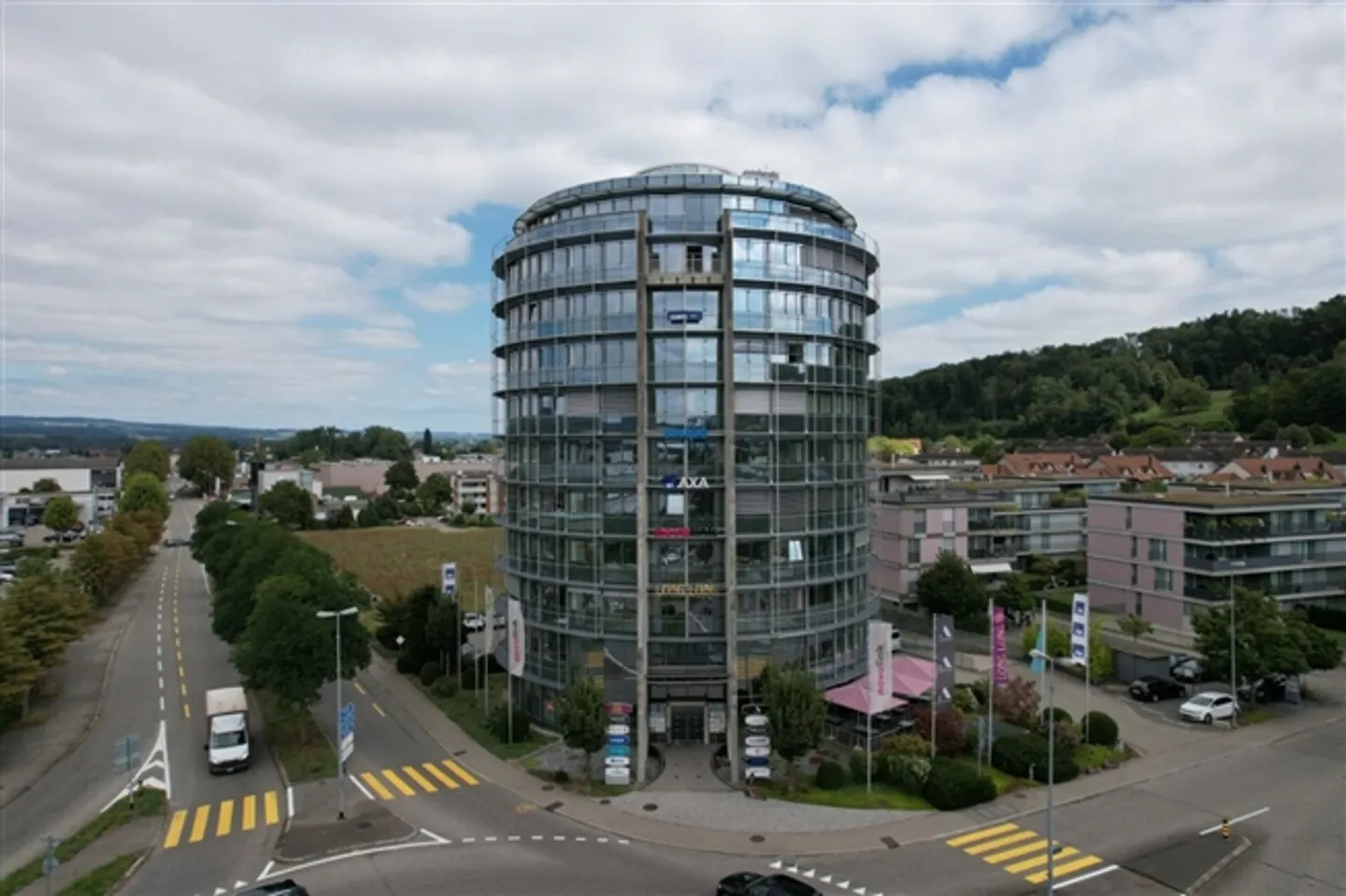 «Business Tower / TOP-Ausgebaute Gewerbe-/Büroflächen» - Foto 1 von 8