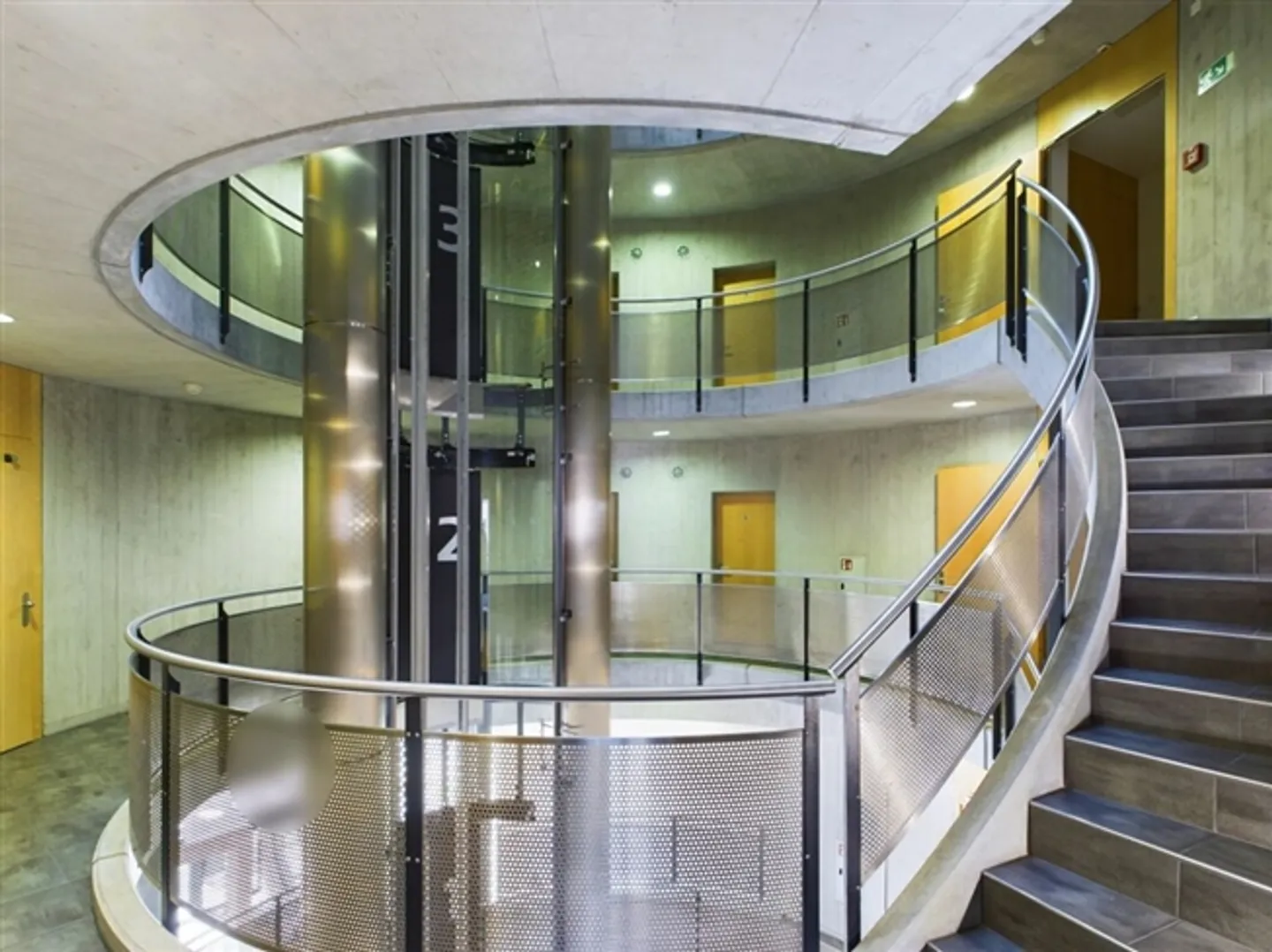 «Business Tower / TOP-Ausgebaute Gewerbe-/Büroflächen» - Foto 3 von 8