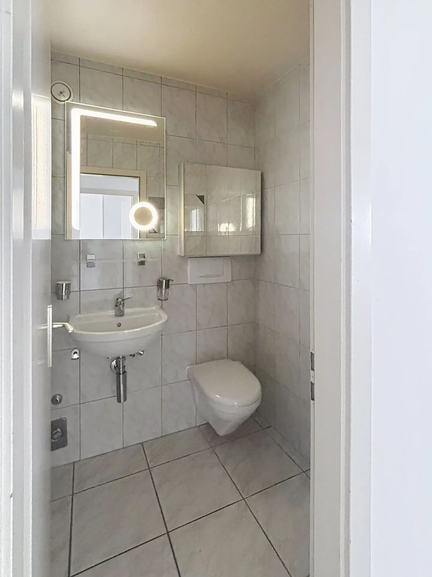 Magnifique appartement de 3,5 pièces avec cheminée à Clarens - Photo 12 sur 23