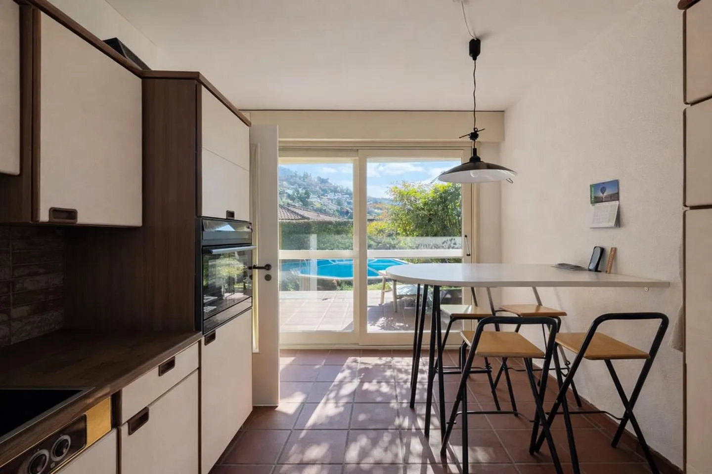 BELLINZONA - SUNNY PROPERTY FOR SALE WITH A VIEW - Photo 4 of 13