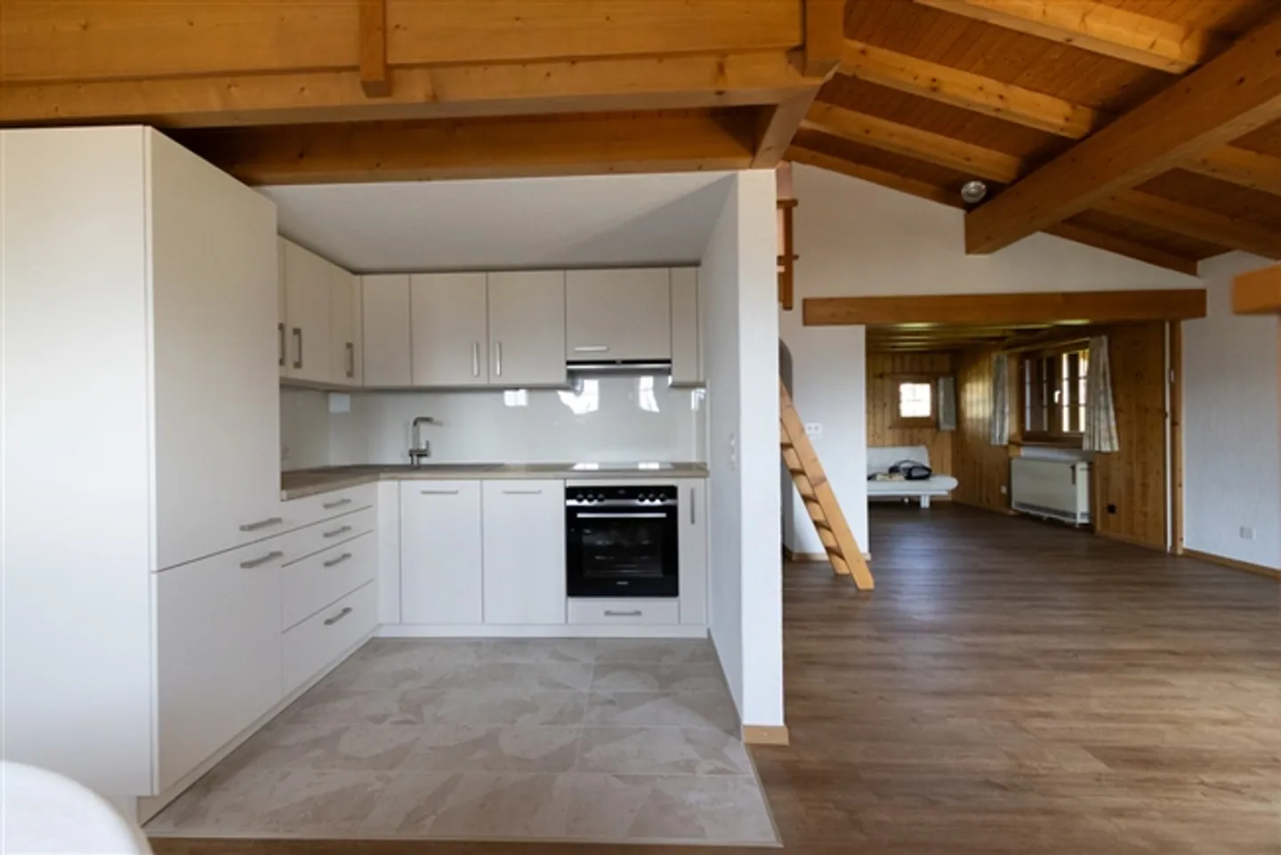 2 1/2 Room Attic Apartment in a Sunny and Quiet Location - Photo 5 of 20