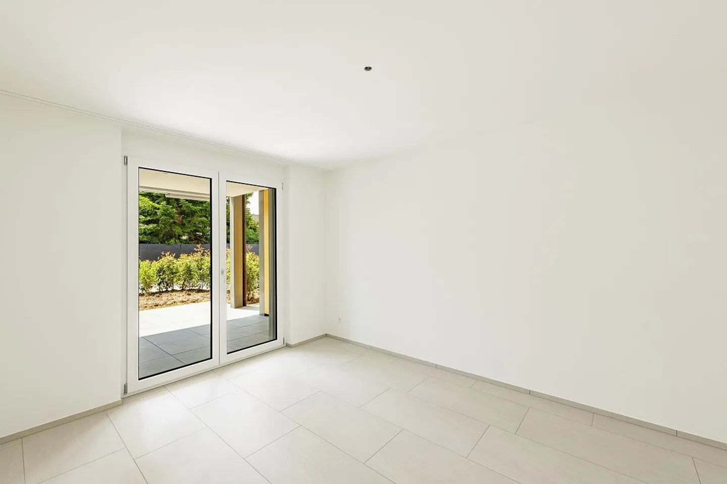 2.5-Room New Apartment in Hallau Seeks New Tenant - Photo 4 of 6