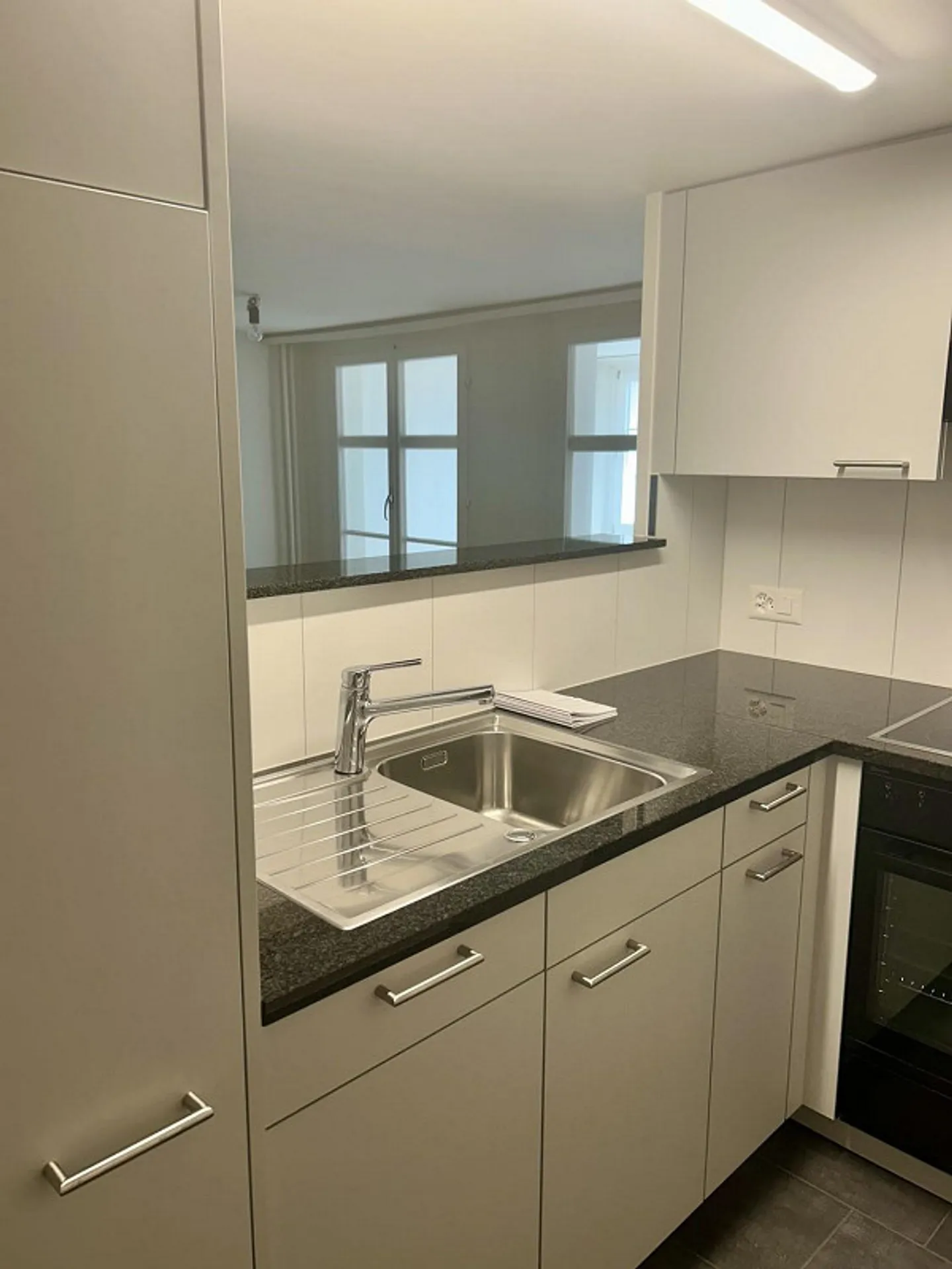 Appartamento nel centro storico con giardino d'inverno - Foto 5 di 7