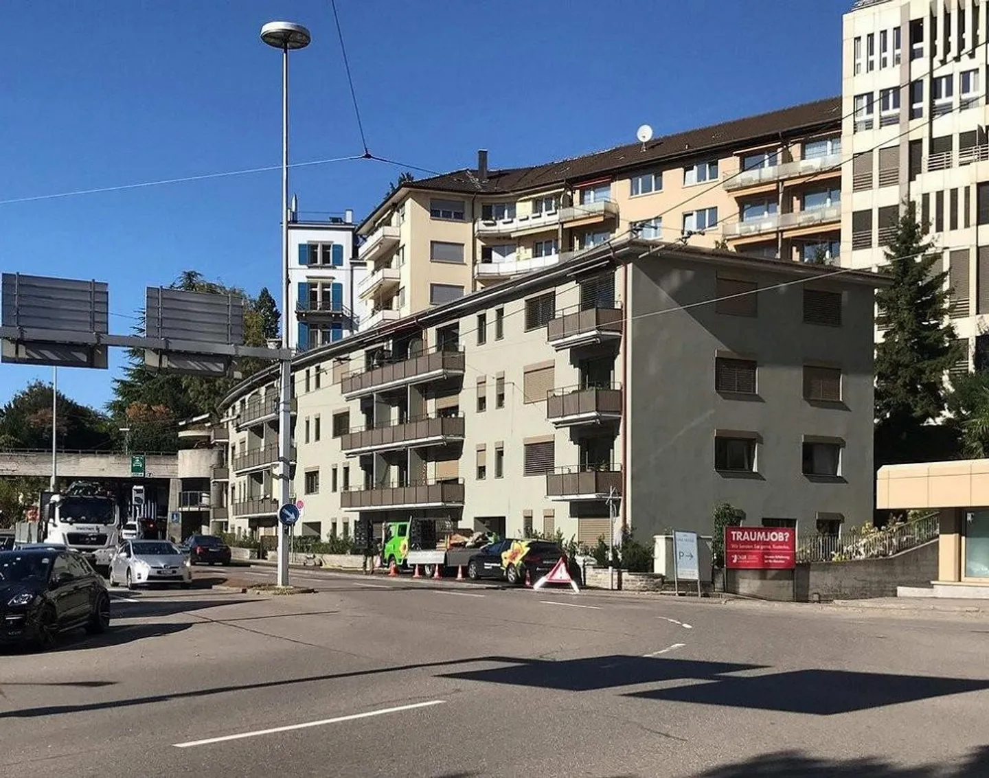 Central près de la gare principale - Photo 1 sur 7