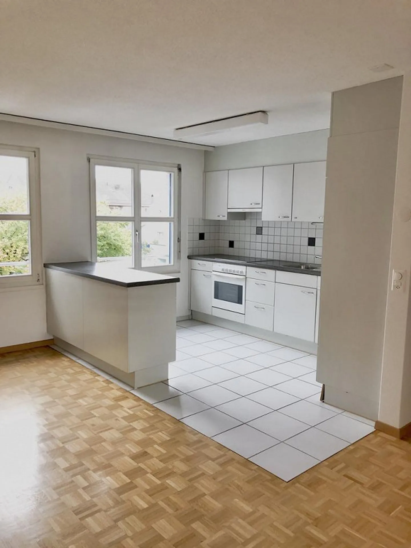 Posizione residenziale centrale e tranquilla - Foto 5 di 8
