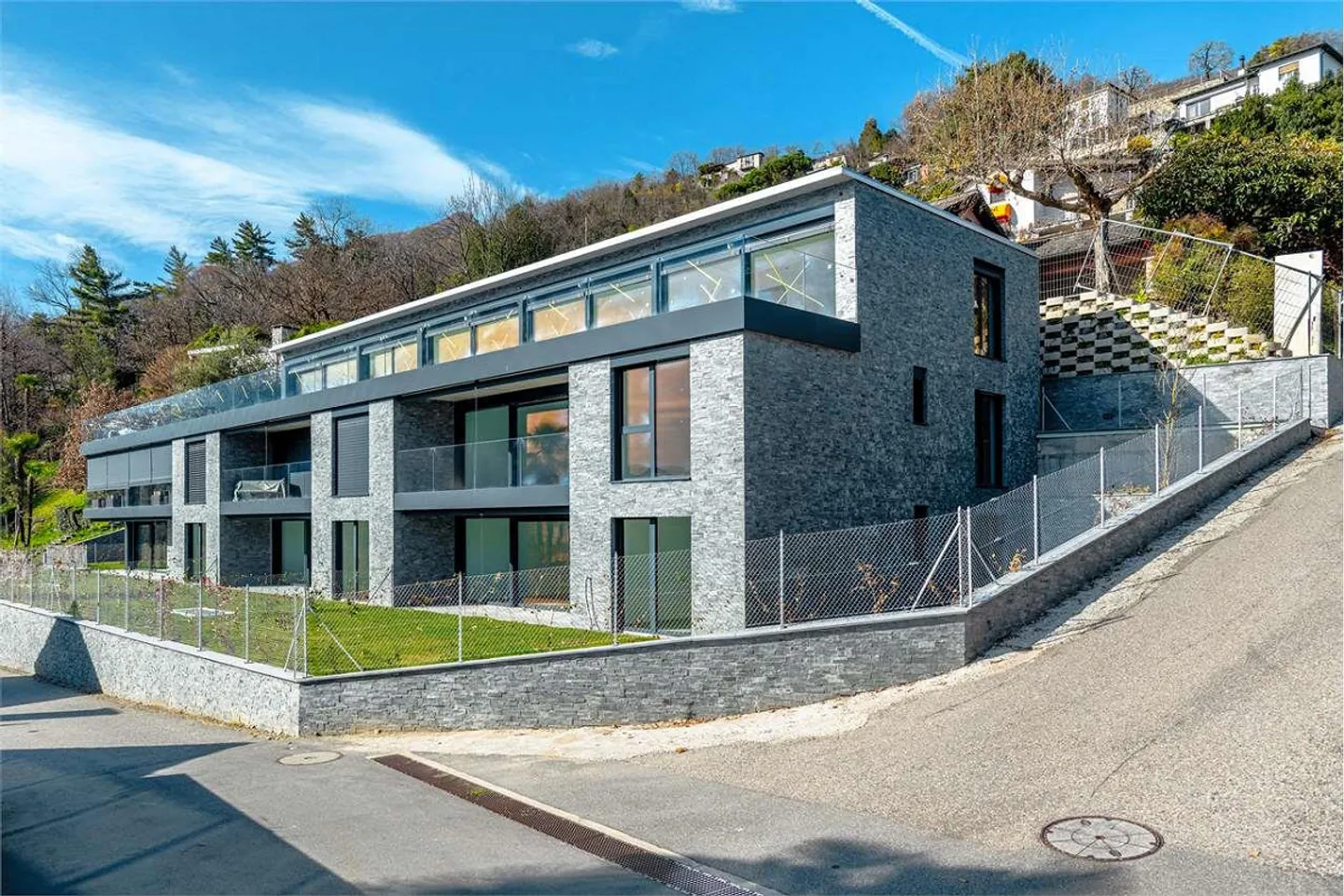 Appartamento 3,5 locali con giardino NUOVO Minusio vista lago al piano terra - Foto 3 di 13