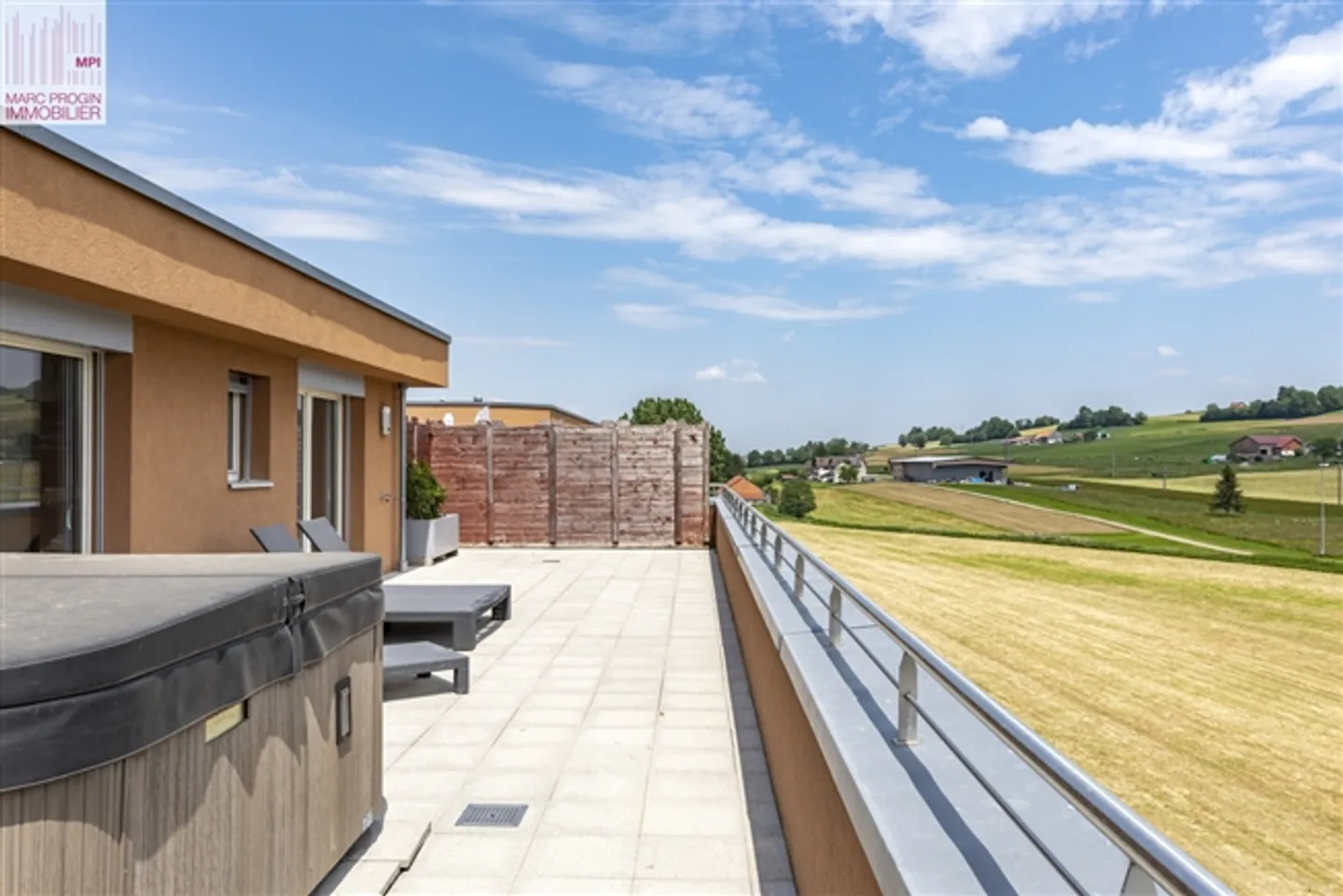 «Schönes 4,5-Zimmer-Penthouse mit Terrasse von 185 m2 ohne Vis-à-vis» - Foto 5 von 14