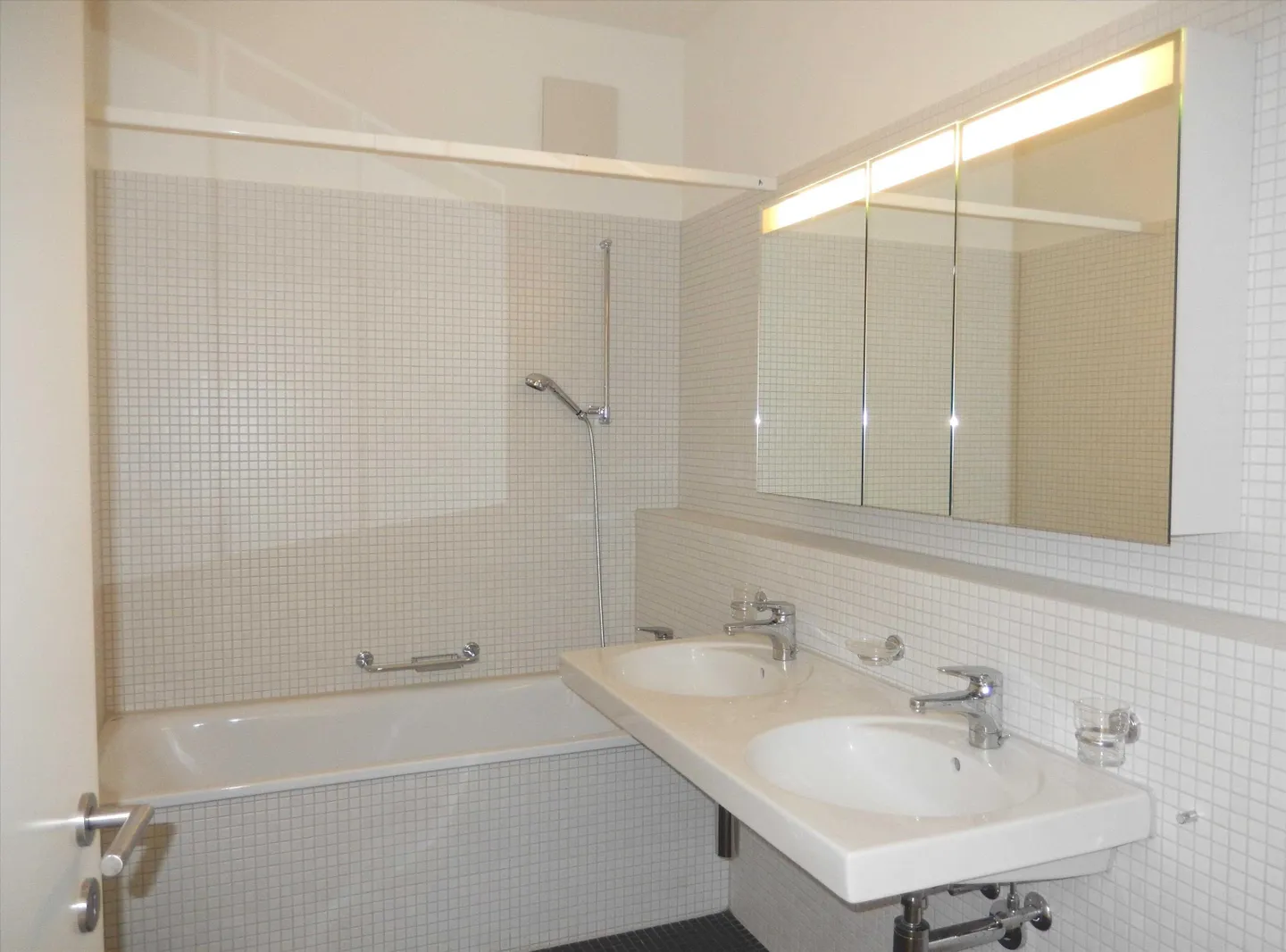 Modern Living in a Central Location in Wetzikon - Photo 5 of 8
