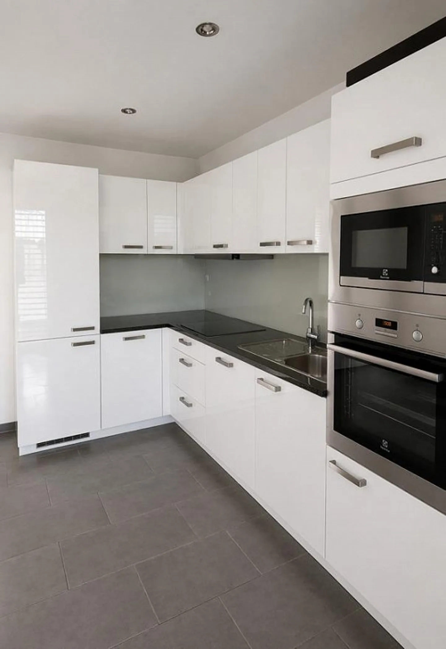 Appartamento 2,5 locali con balcone - Foto 3 di 17
